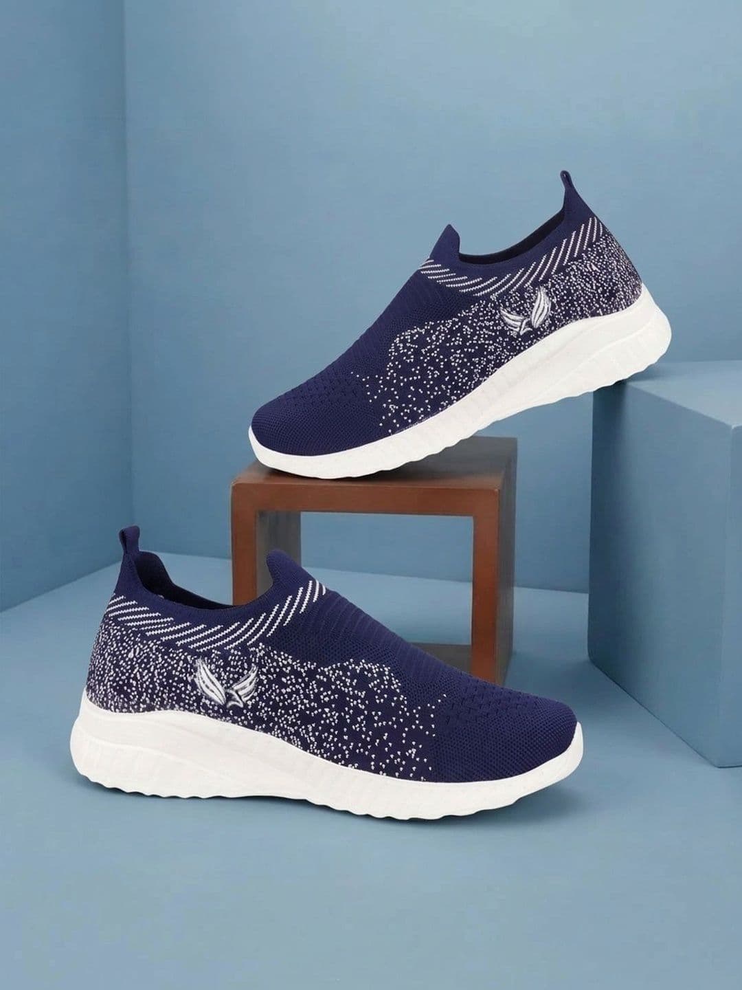 BERSACHE Women Textile Walking Shoes thumbnail 2