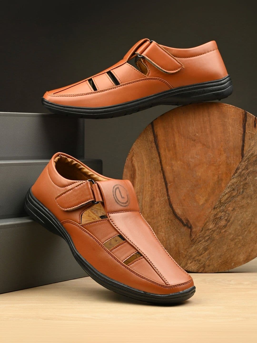 LIGERONATION Men Leather Fisherman Sandals - view 1
