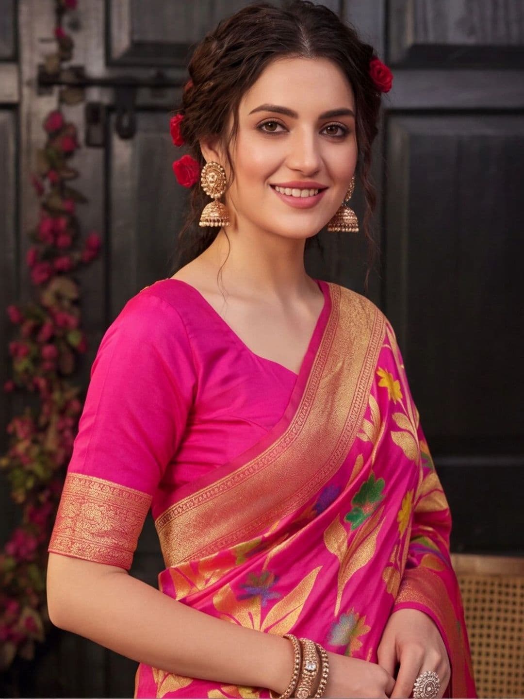 Mitera Woven Design Zari Silk Cotton Fusion Banarasi Saree thumbnail 4