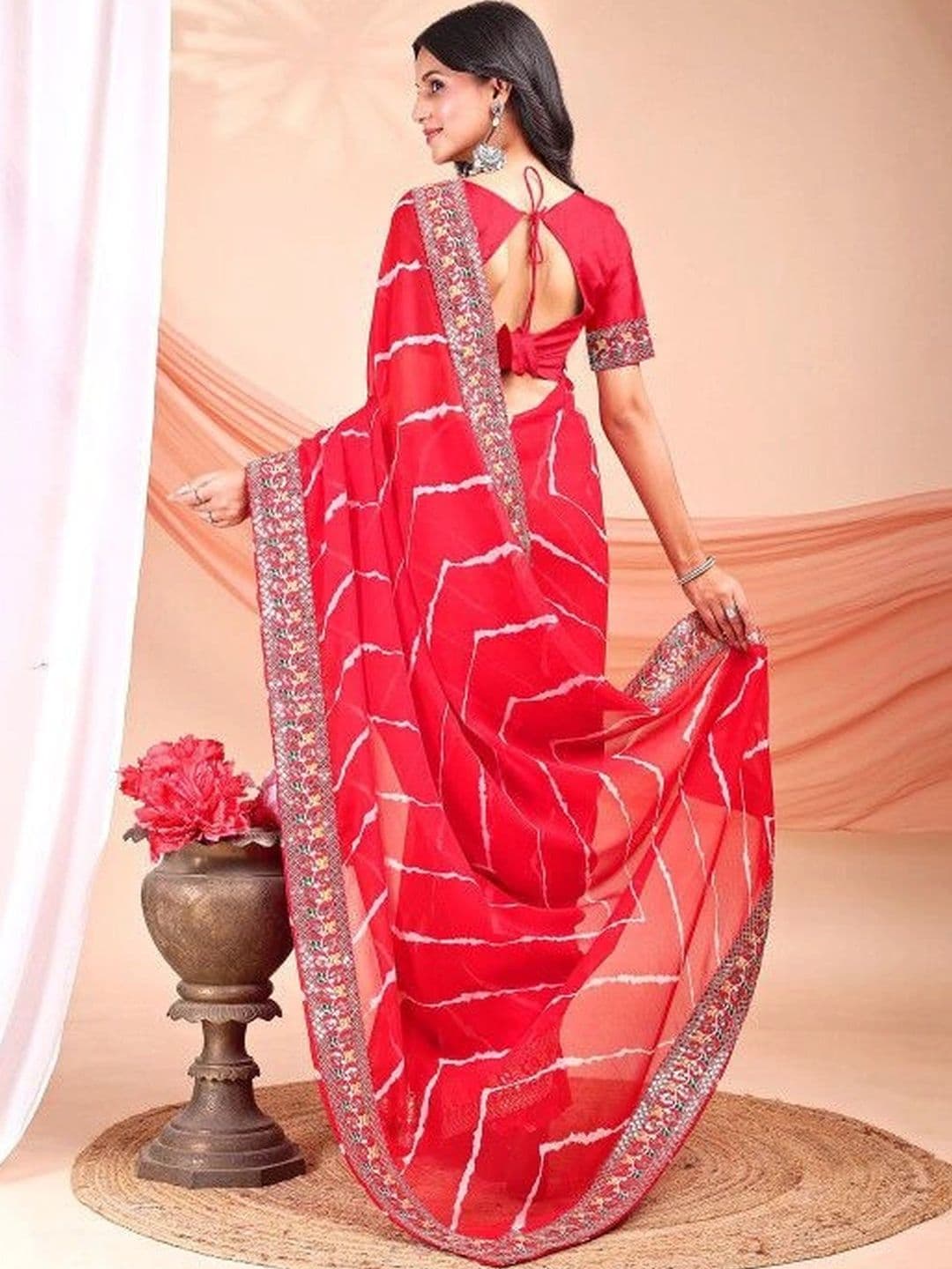 Leelavati Striped Printed Pure Georgette Bandhani Saree With Embroidered Border thumbnail 4