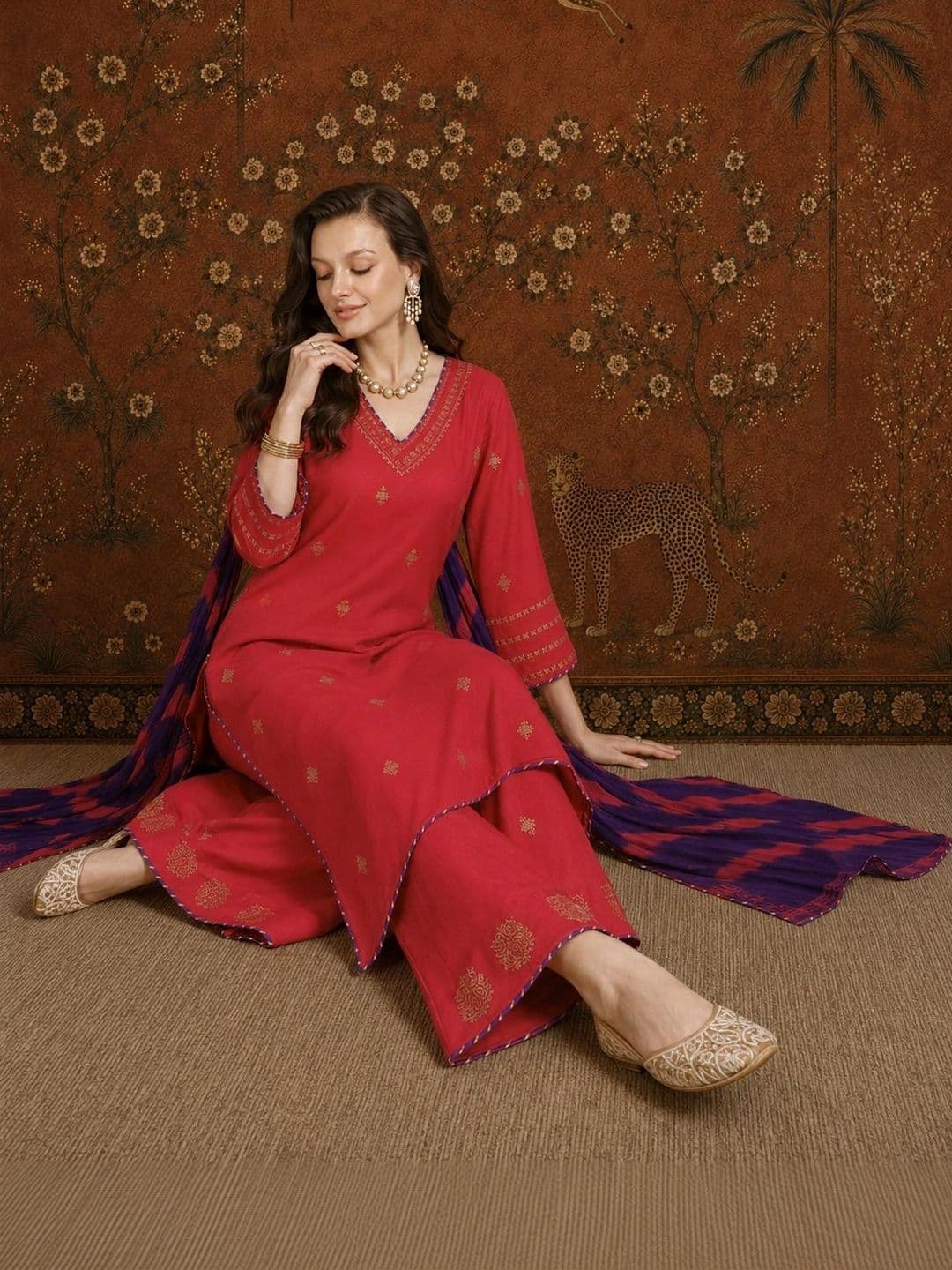 Sangria Women Ethnic Motifs Embroidered Regular Thread Work Kurta with Palazzos & With Dupatta thumbnail 4