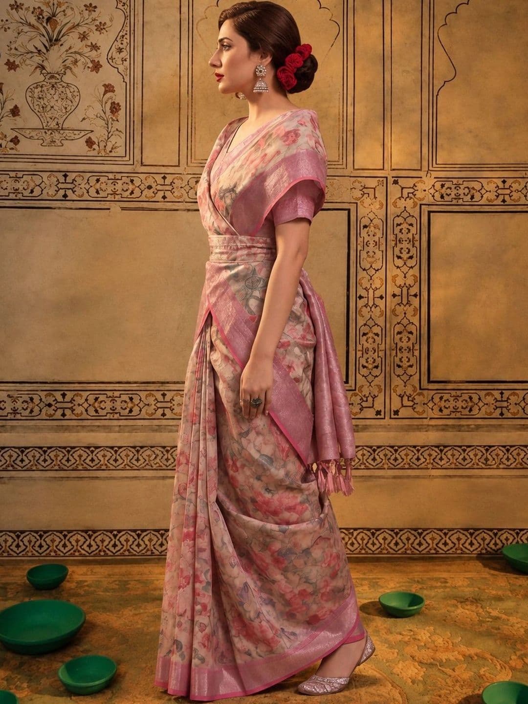 Mitera Floral Zari Silk Cotton Fusion Saree thumbnail 3