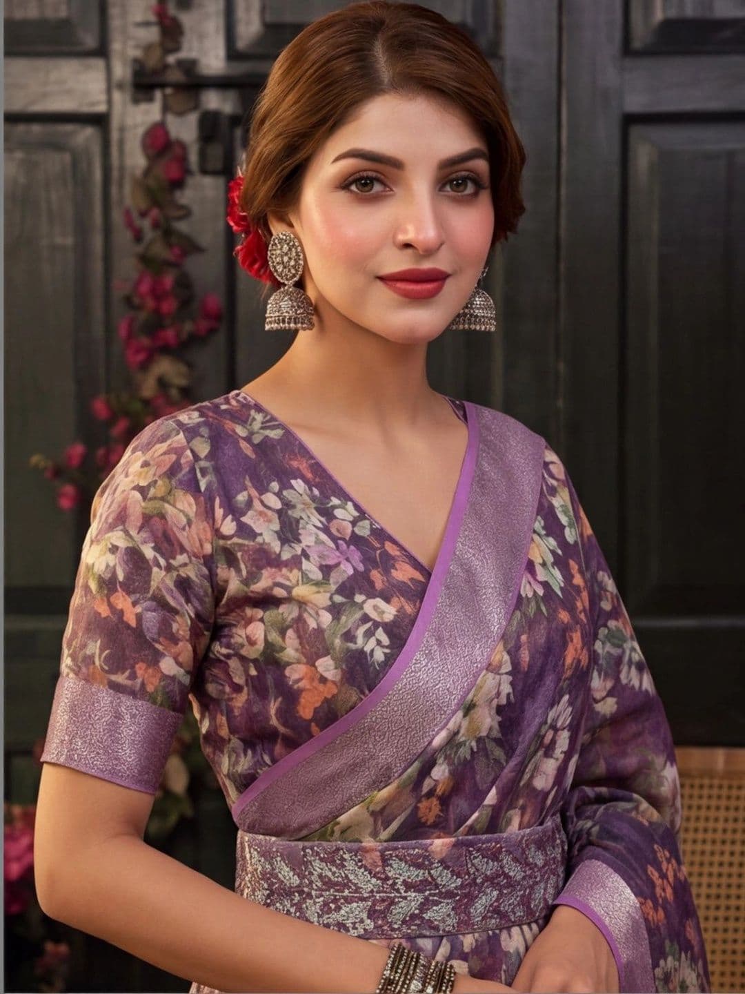 Mitera Floral Zari Silk Cotton Fusion Saree thumbnail 5