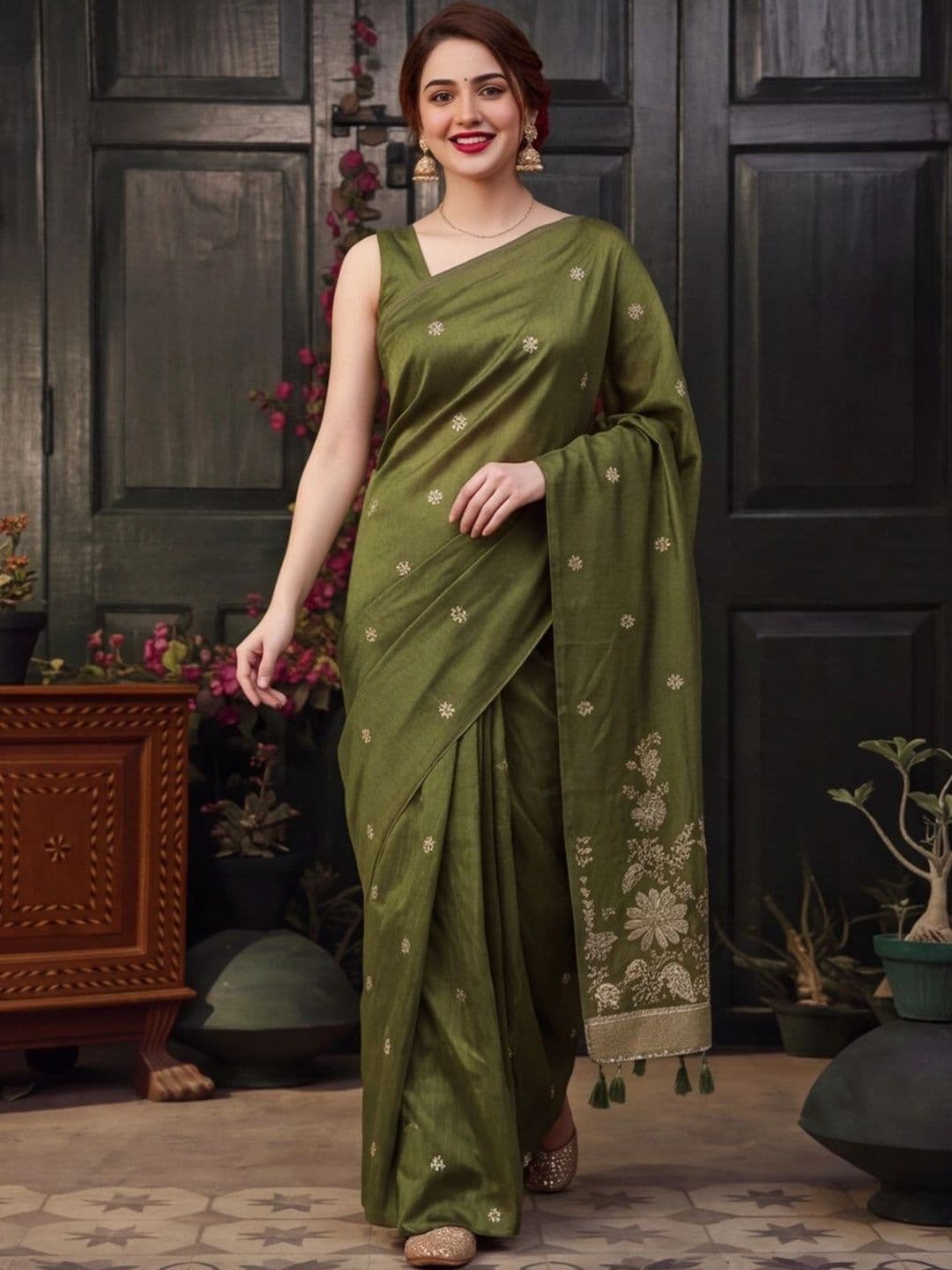 Mitera Floral Zari Silk Cotton Fusion Banarasi Saree - view 1