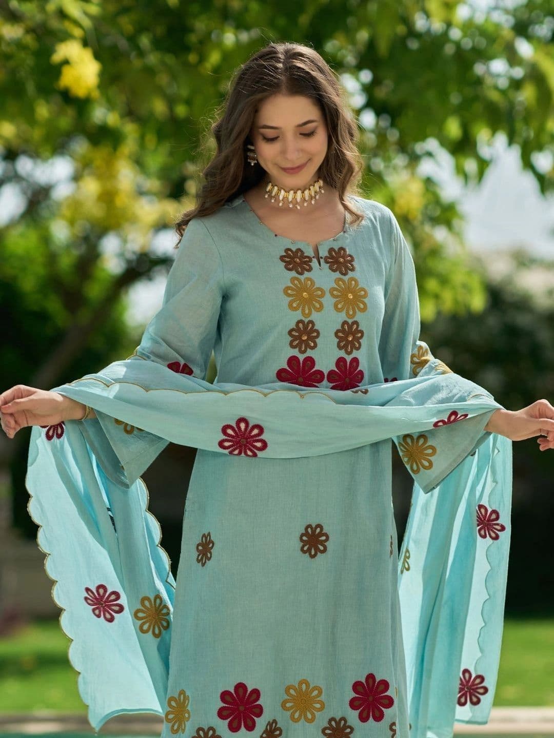 Moda Rapido Women Floral Embroidered Regular Thread Work Chanderi Silk Kurta with Trousers & With Dupatta thumbnail 5