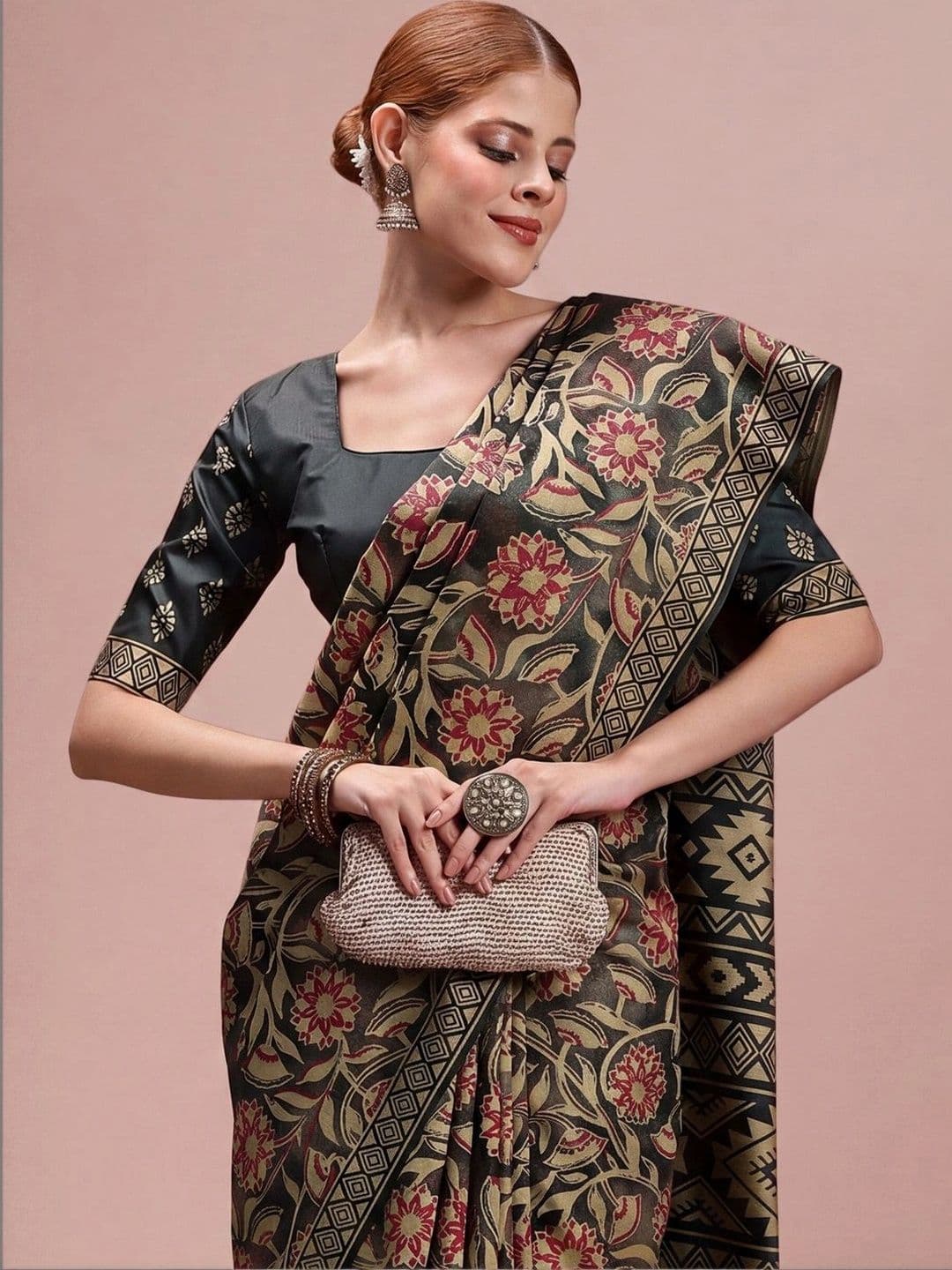 Sangria Floral Silk Blend Designer Block Print Saree thumbnail 5