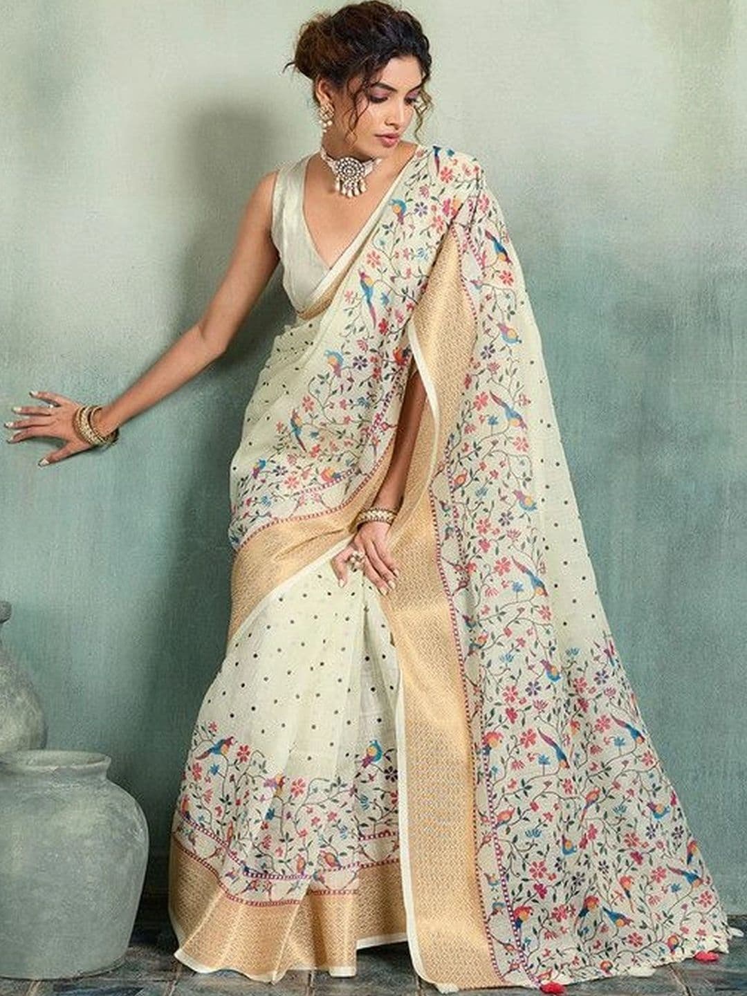 plothah Floral Zari Linen Blend Saree thumbnail 2