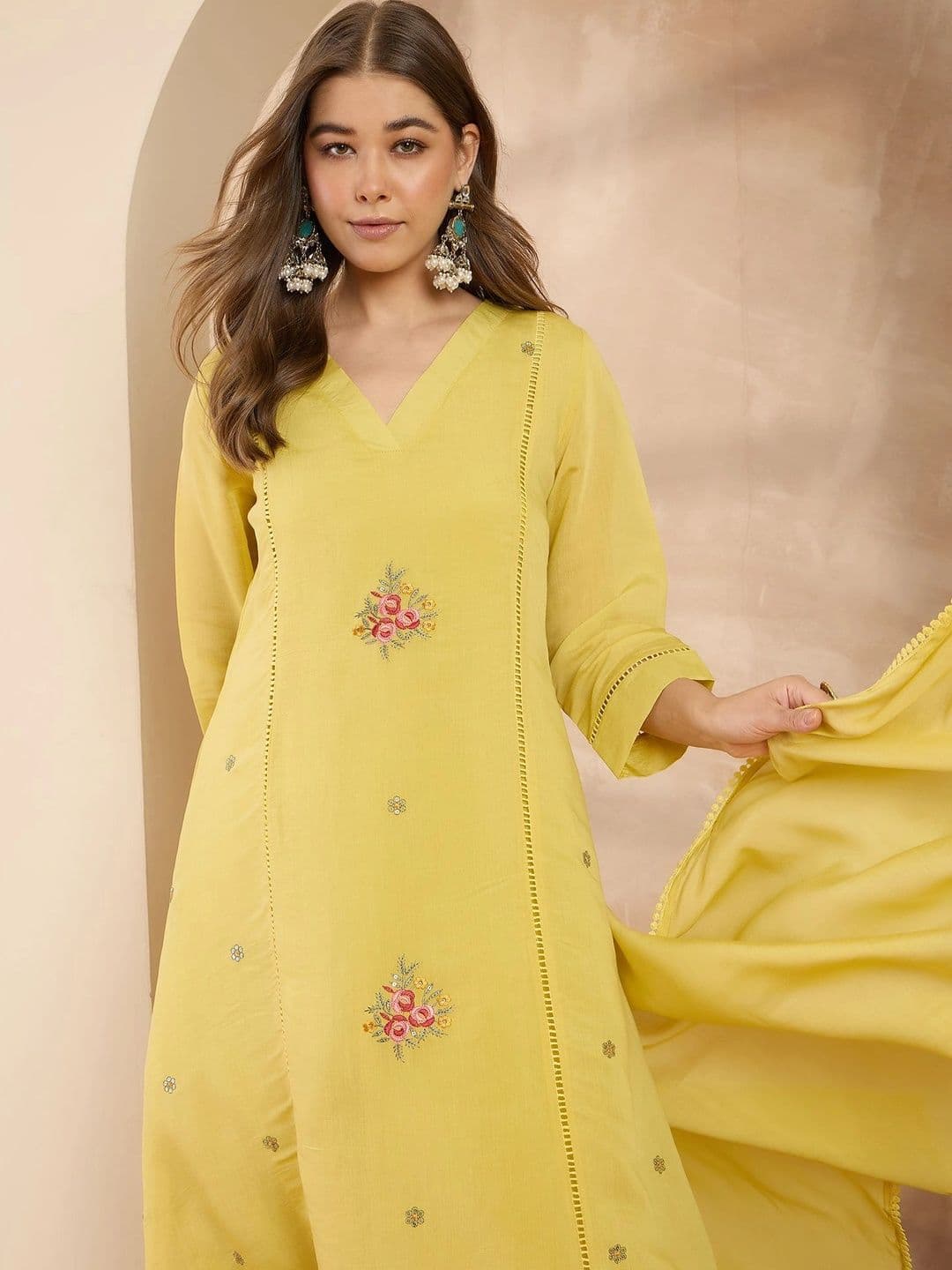 Anouk Women Ethnic Motifs Embroidered Regular Thread Work Kurta with Palazzos & With Dupatta thumbnail 7