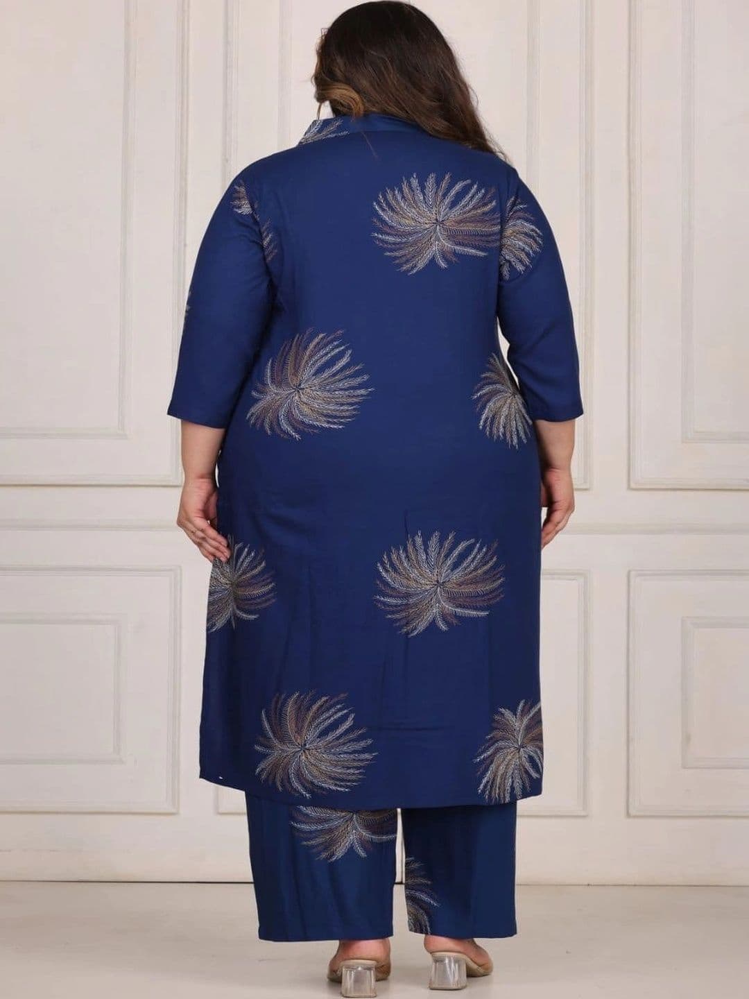 Sandhya's Plus Women Ethnic Motifs Printed Regular Kurta with Trousers thumbnail 3