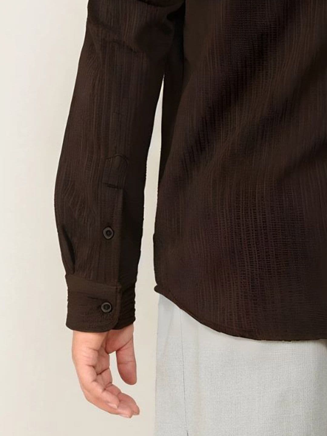 URBANICEMen Brown Textured Regular Fit Casual Shirt Full Sleeves thumbnail 2