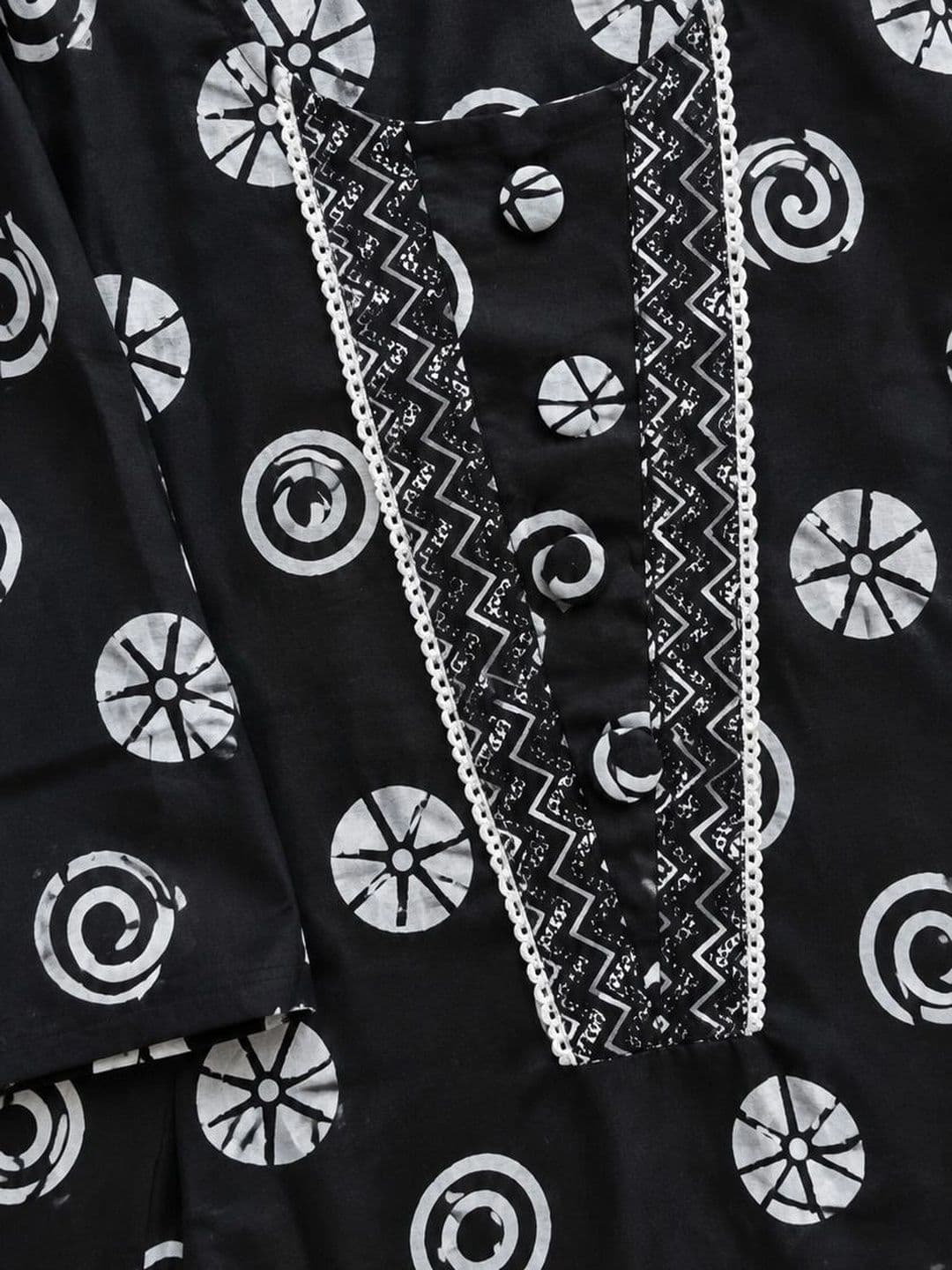 Three Boganvilla Women Ethnic Motifs Printed Regular Pure Cotton Kurta with Trousers & With Dupatta thumbnail 5