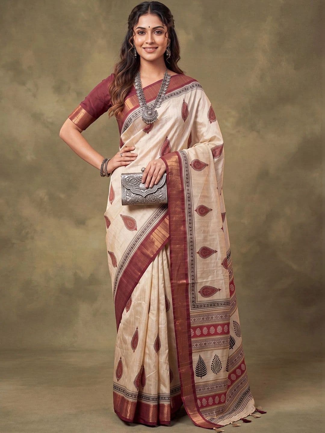 Anouk Ethnic Motifs Silk Cotton Designer Tussar Saree thumbnail 6
