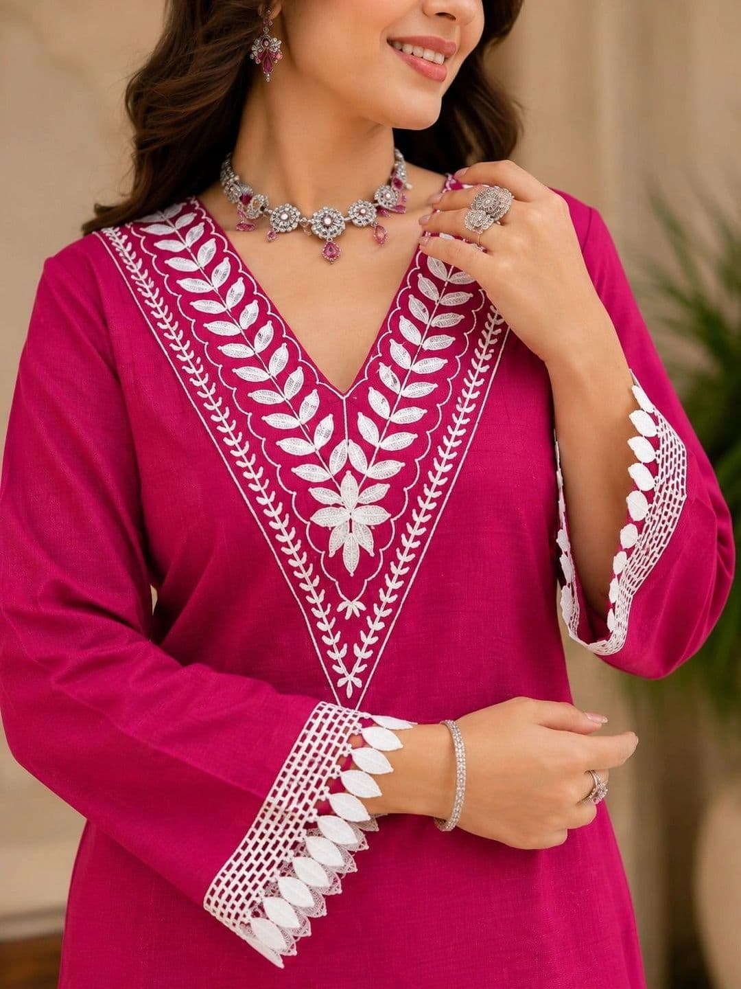 Ibrana Women Ethnic Motifs Embroidered Regular Thread Work Kurta with Palazzos thumbnail 3