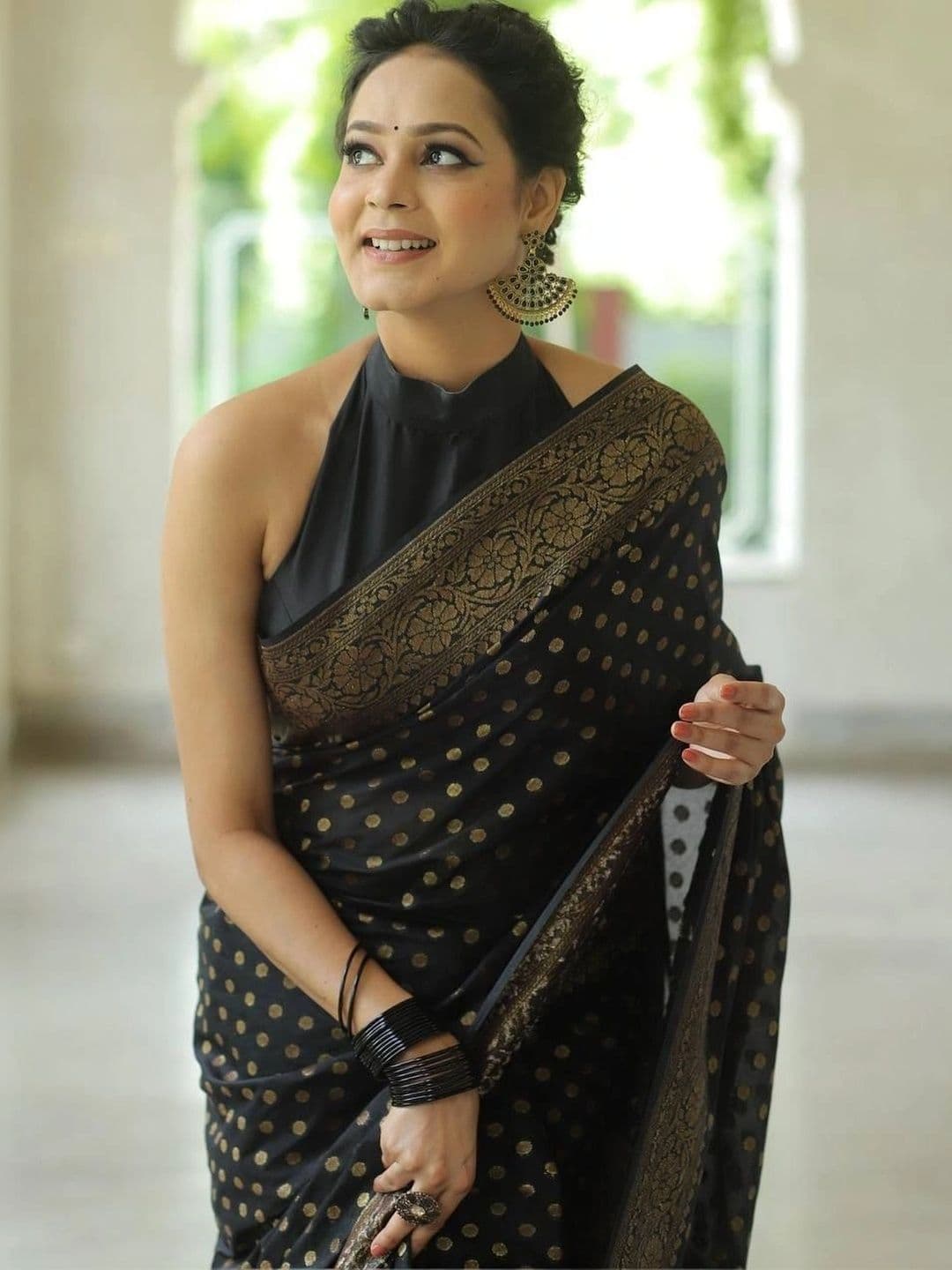 Milvia Woven Design Zari Silk Blend Designer Banarasi Saree - view 1