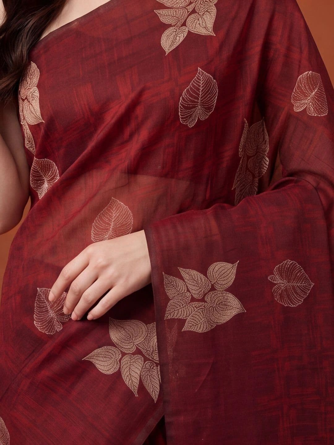 Mitera Woven Design Zari Silk Cotton Fusion Banarasi Saree thumbnail 4