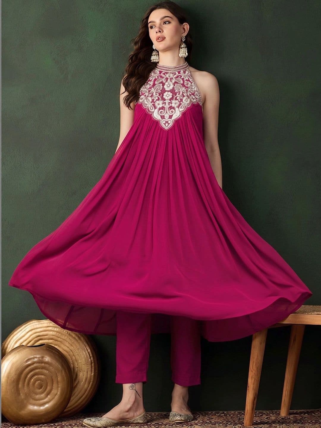 Sangria Women Ethnic Motifs Embroidered Empire Thread Work Silk Georgette Kurta with Trousers thumbnail 5