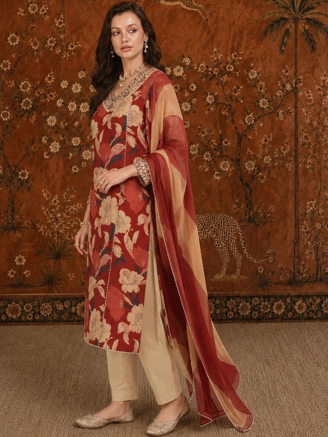 Sangria Women Floral Regular Thread Work Pure Cotton Kurta with Trousers & With Dupatta thumbnail 4