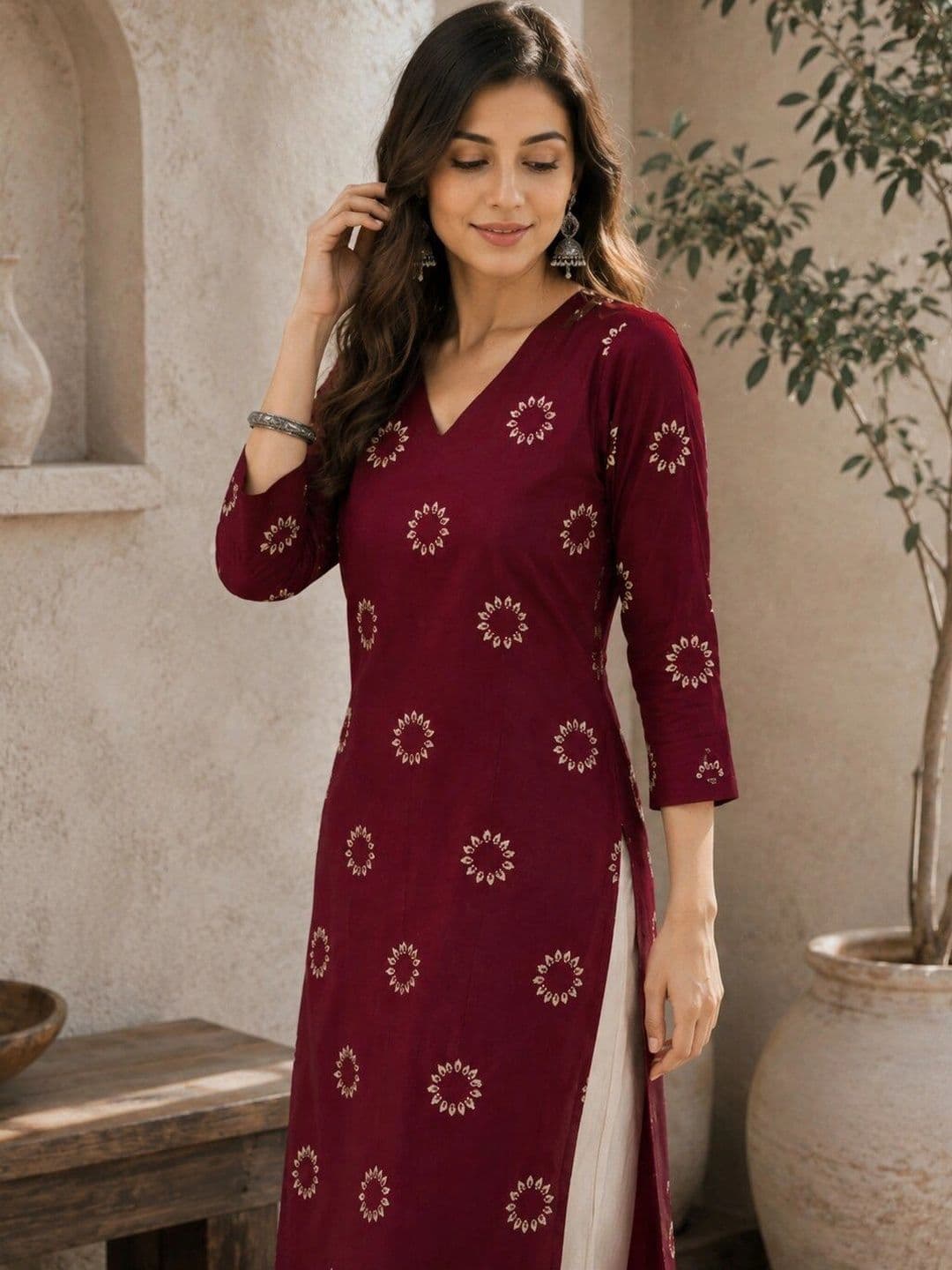 Hunaiza Women Floral Printed Kurta thumbnail 6