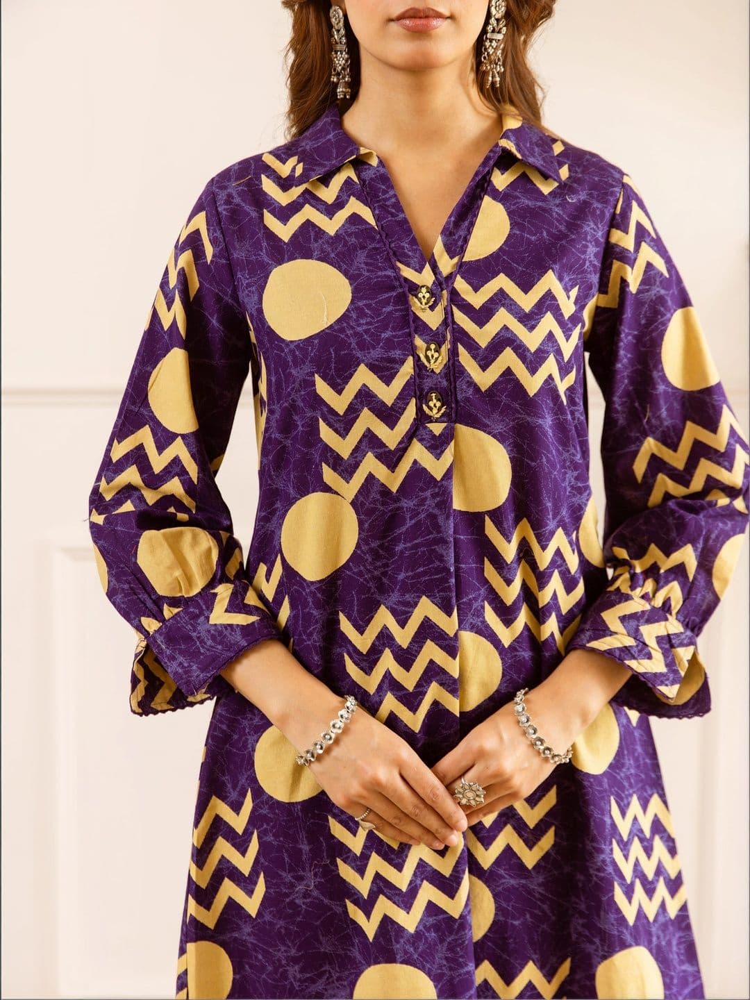 Nehamta Women Printed Regular Kurta with Palazzos thumbnail 5
