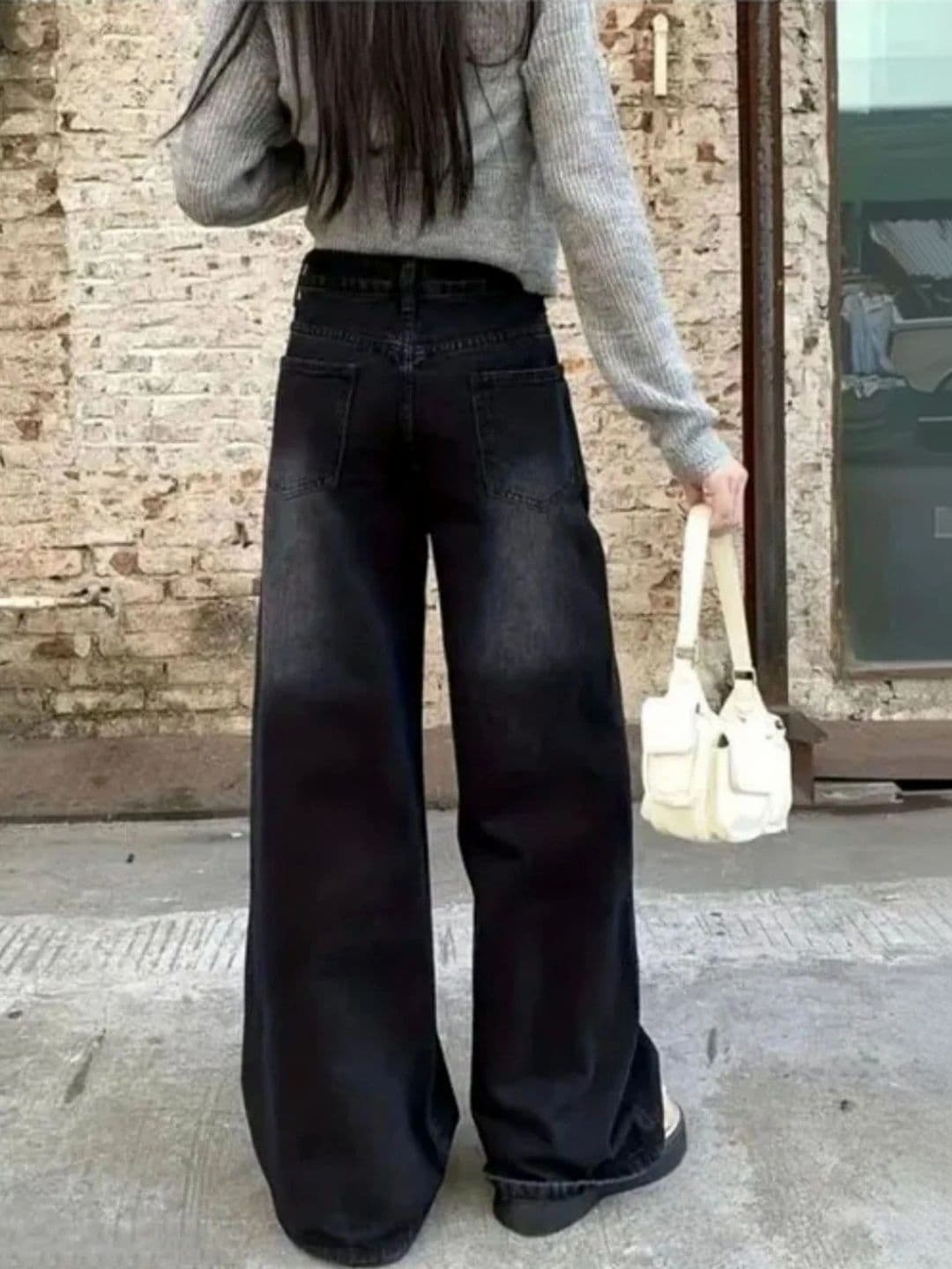 SHIRODHARI Women Low-Rise Jeans thumbnail 4