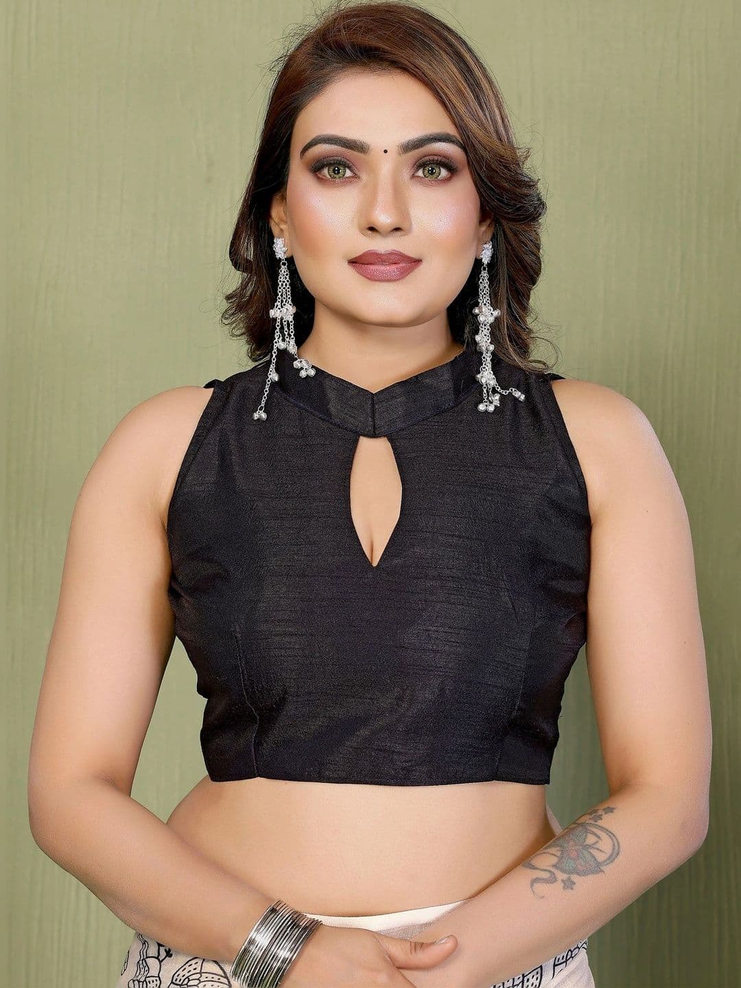 VS MALL Warli Linen Blend Saree thumbnail 5