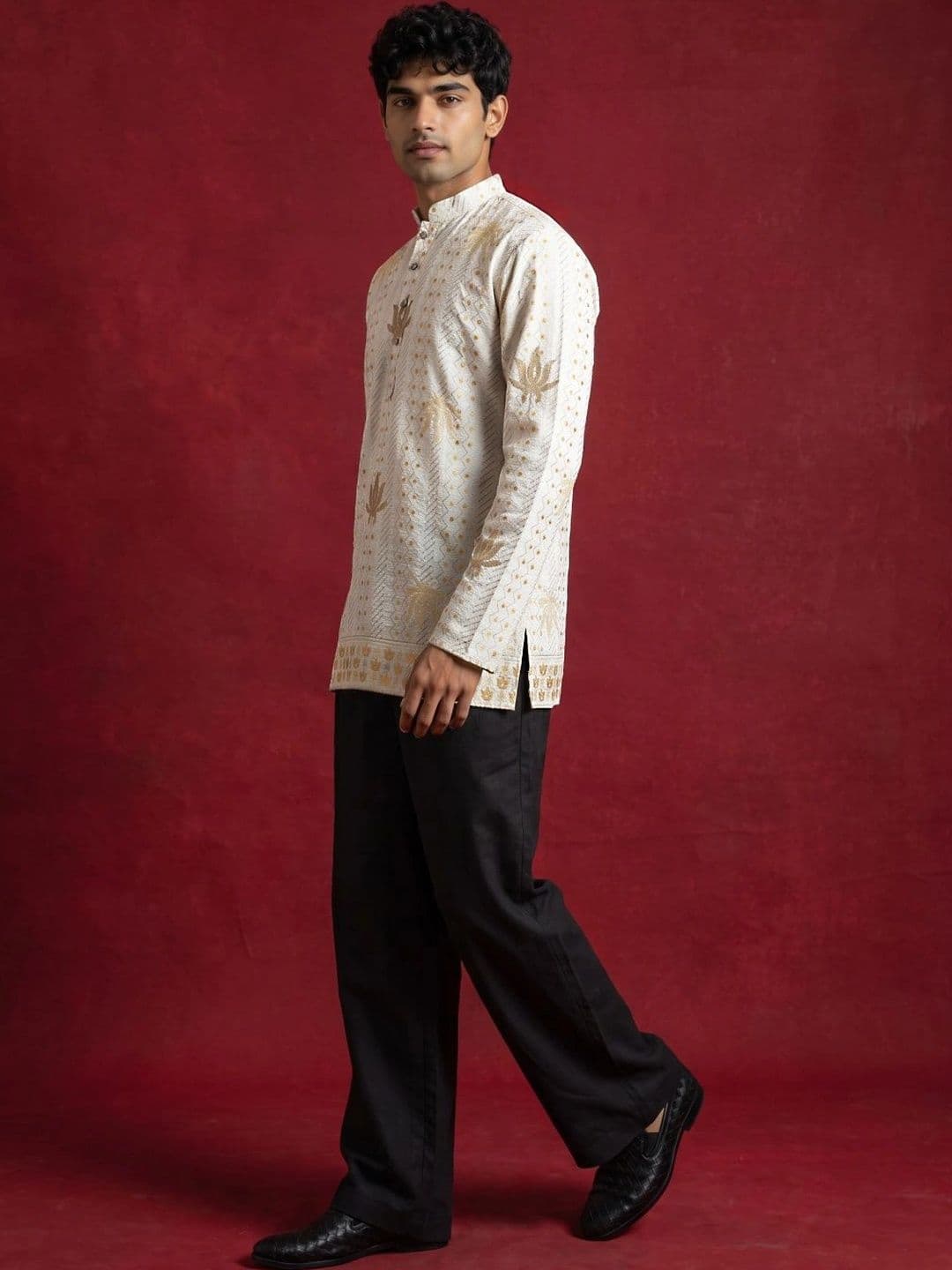 Jompers Men Ethnic Motifs Embroidered Thread Work Kurta thumbnail 2