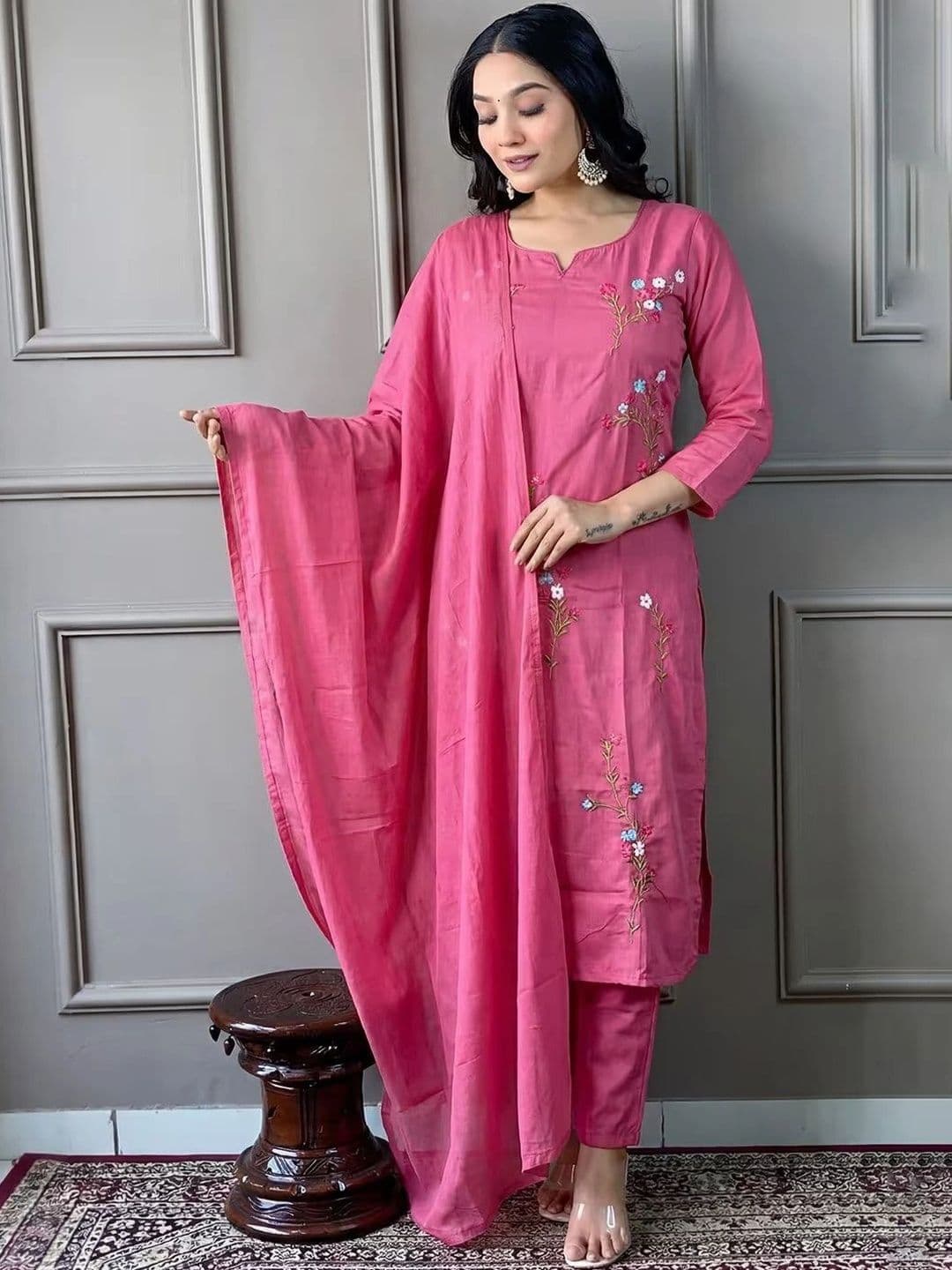 Sangria Women Floral Embroidered Regular Thread Work Kurta with Trousers & With Dupatta thumbnail 5