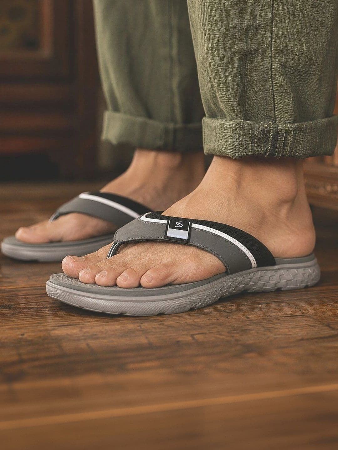 Solethreads Men Thong Flip-Flops - view 1