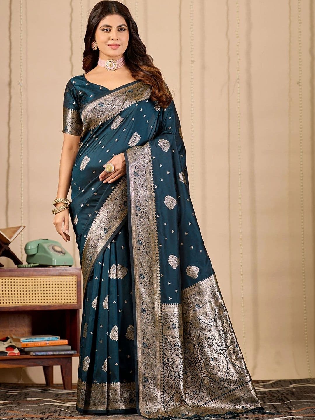 FABRINO Woven Design Zari Banarasi Saree - view 1