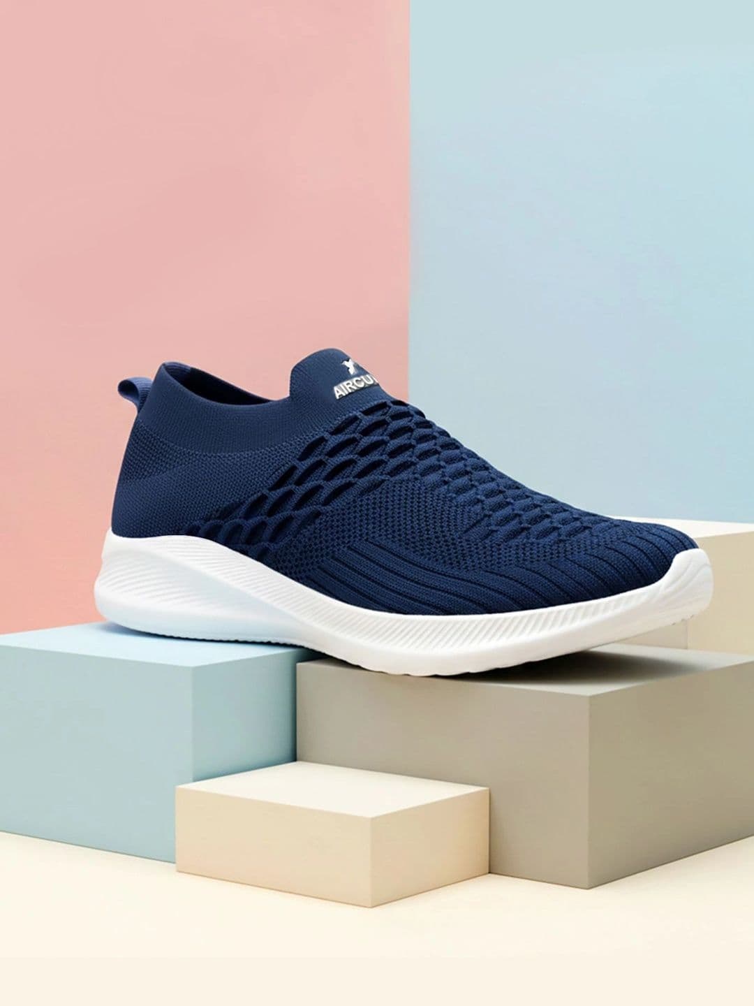 Aircum Men Mesh Walking Shoes thumbnail 2