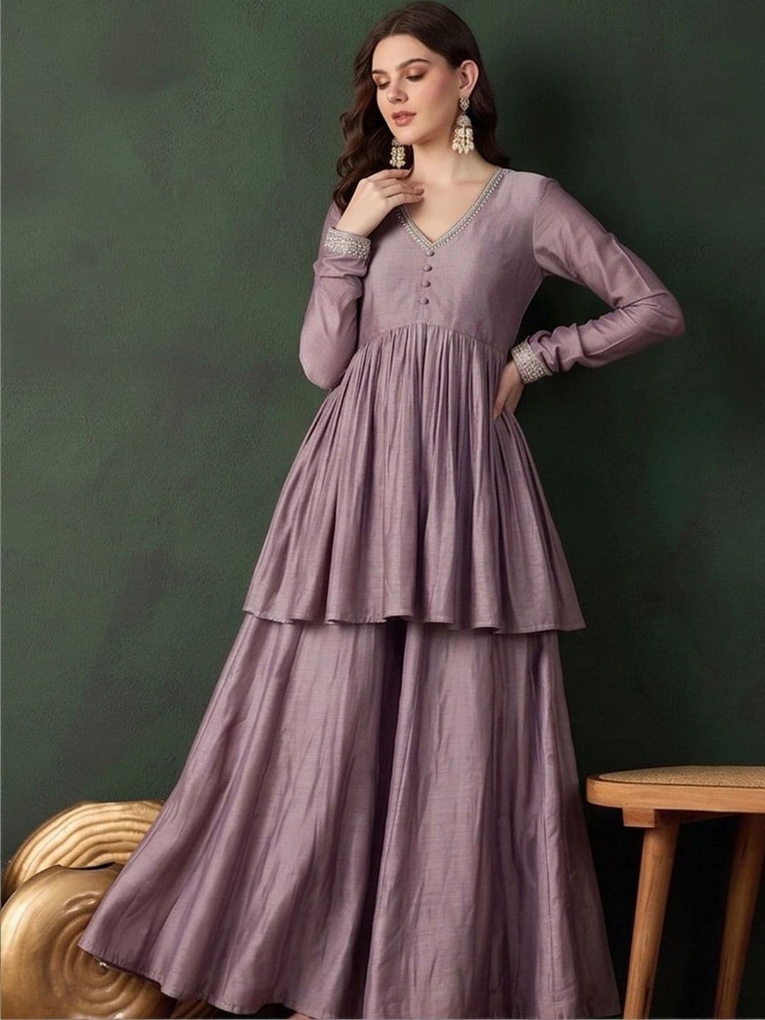 Sangria Women Empire Thread Work Kurta with Palazzos thumbnail 3