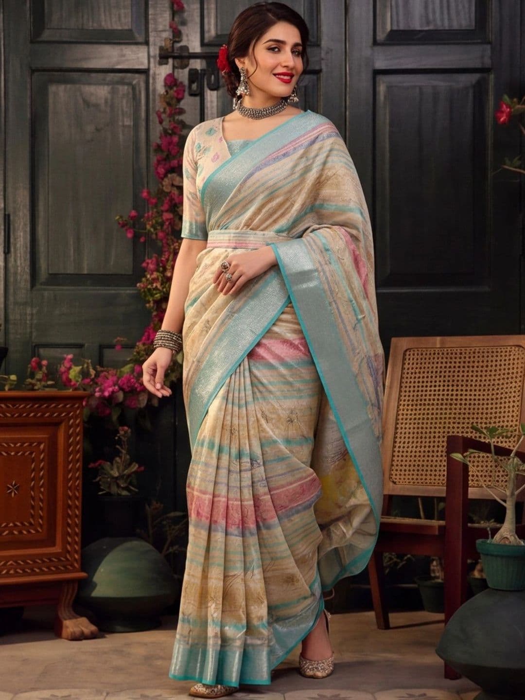 Mitera Women Floral Zari Silk Cotton Fusion Saree - view 1