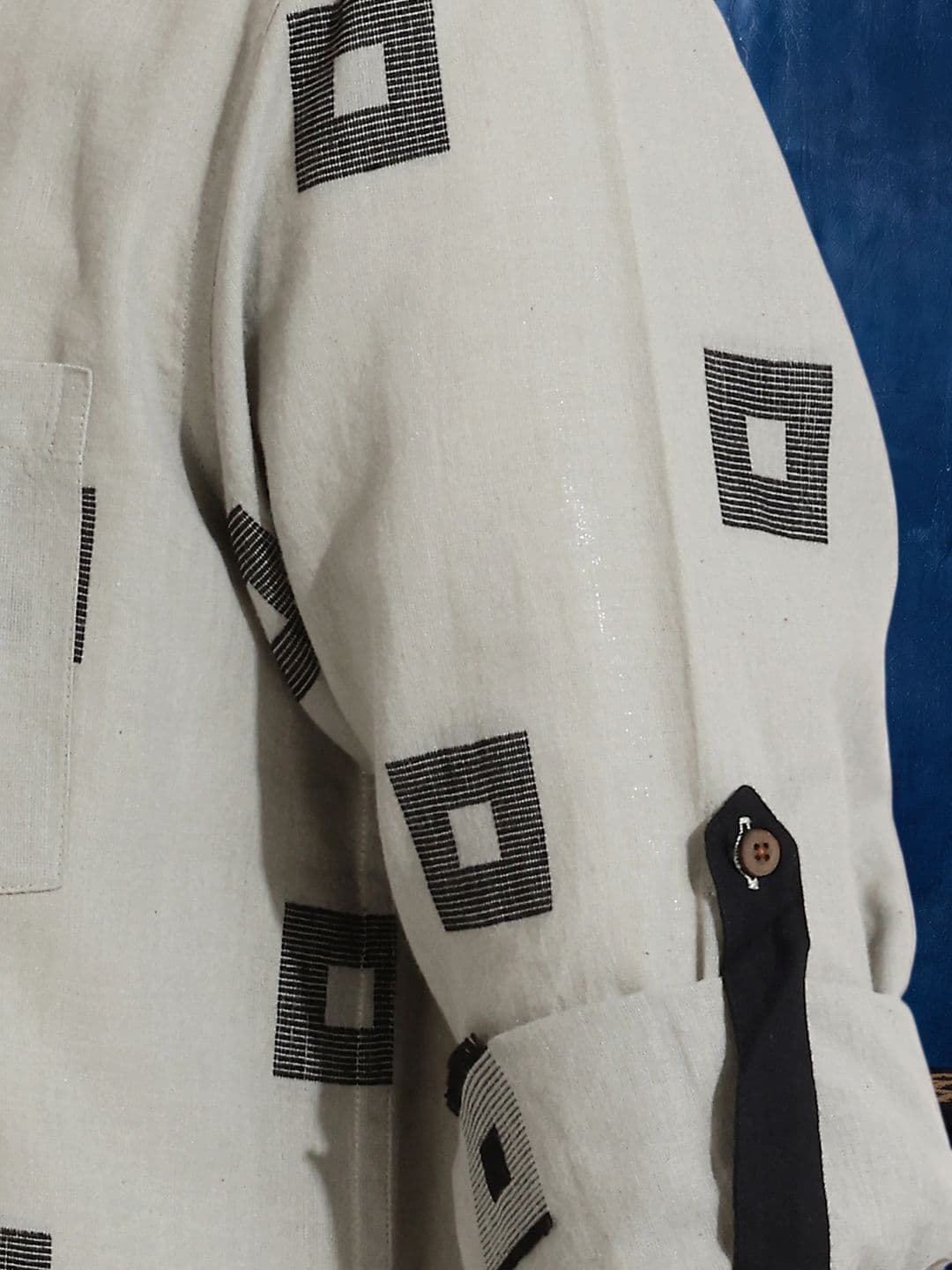 Taavi Woven Legacy Self Design Kurta thumbnail 4