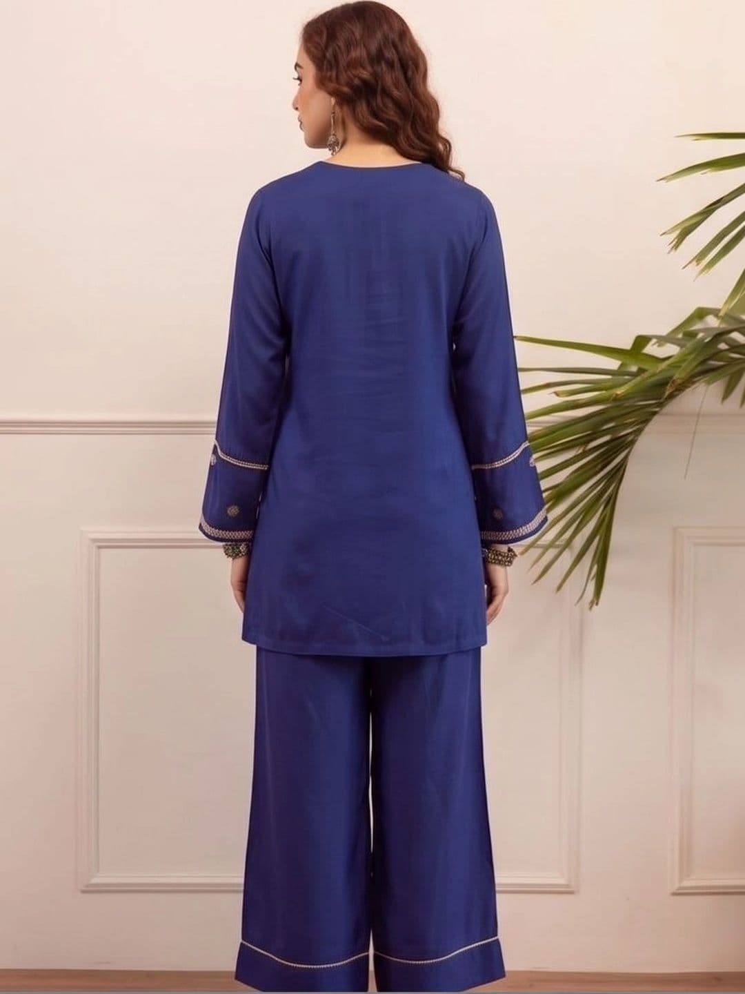 AurexWear Women Floral Embroidered Regular Thread Work Pure Cotton Kurti with Palazzos thumbnail 4