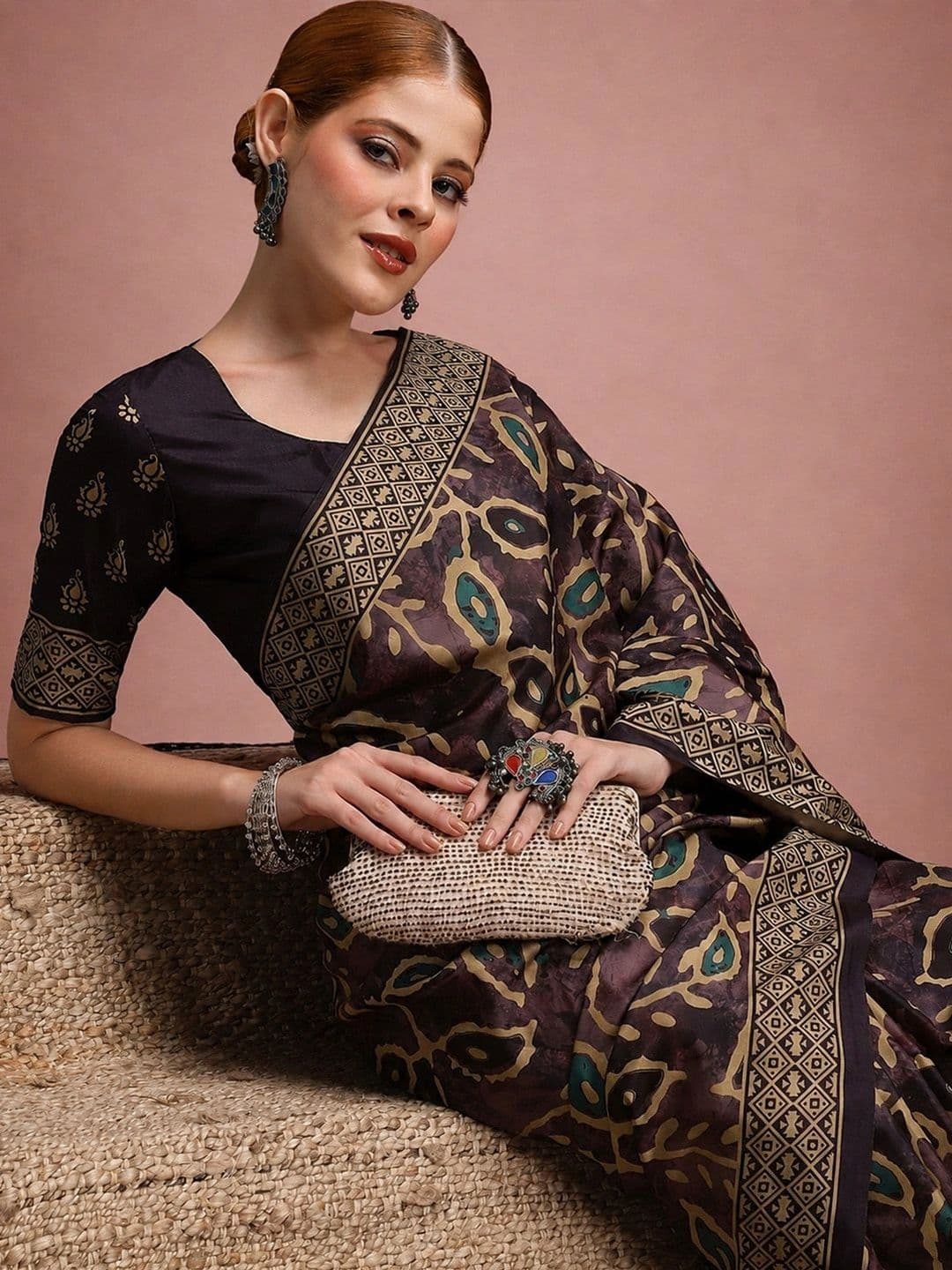 Sangria Ethnic Motifs Silk Blend Designer Block Print Saree thumbnail 2