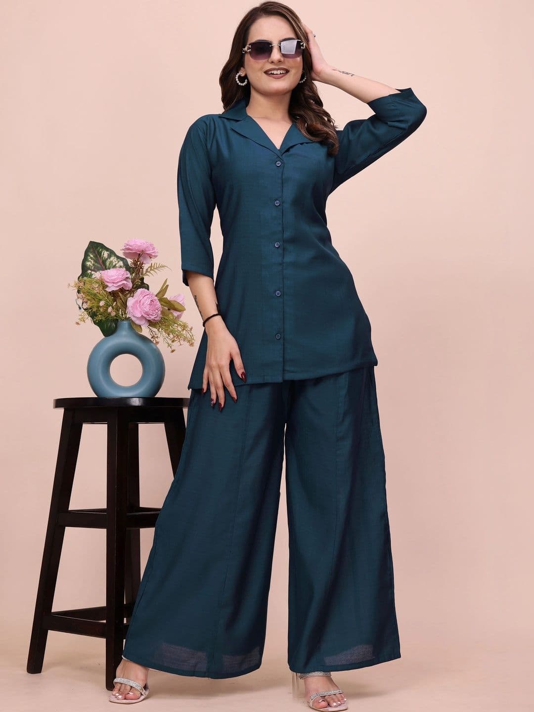 Gitaji Women Regular Pure Cotton Kurta with Palazzos - view 1