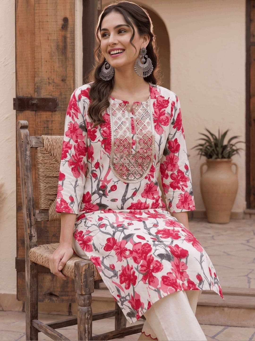 PHYSIL Women Floral Printed Thread Work Floral Kurta thumbnail 7