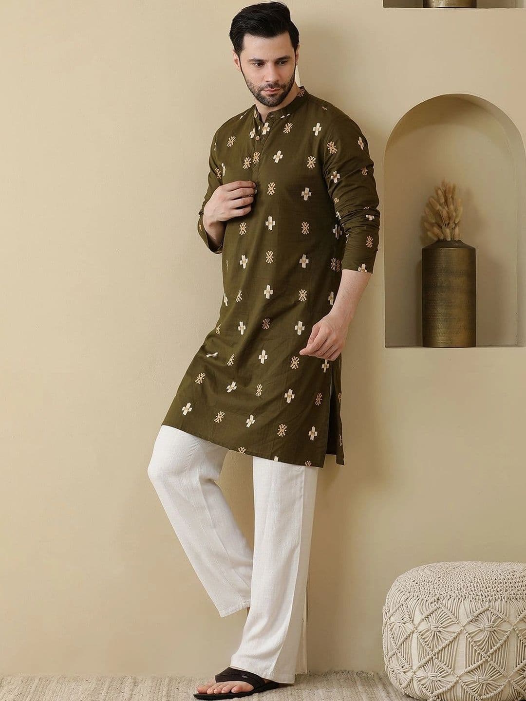 Anouk Men Ethnic Motifs Embroidered Thread Work Kurta thumbnail 6