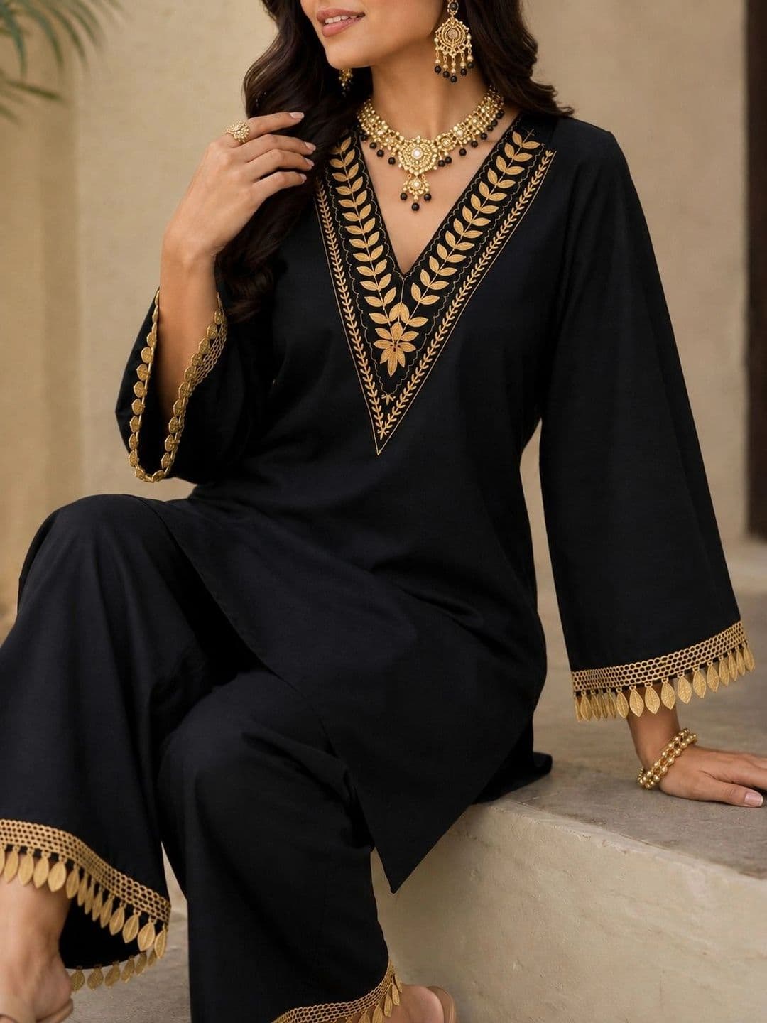 Ibrana Women Ethnic Motifs Embroidered Regular Gotta Patti Kurta with Palazzos thumbnail 3