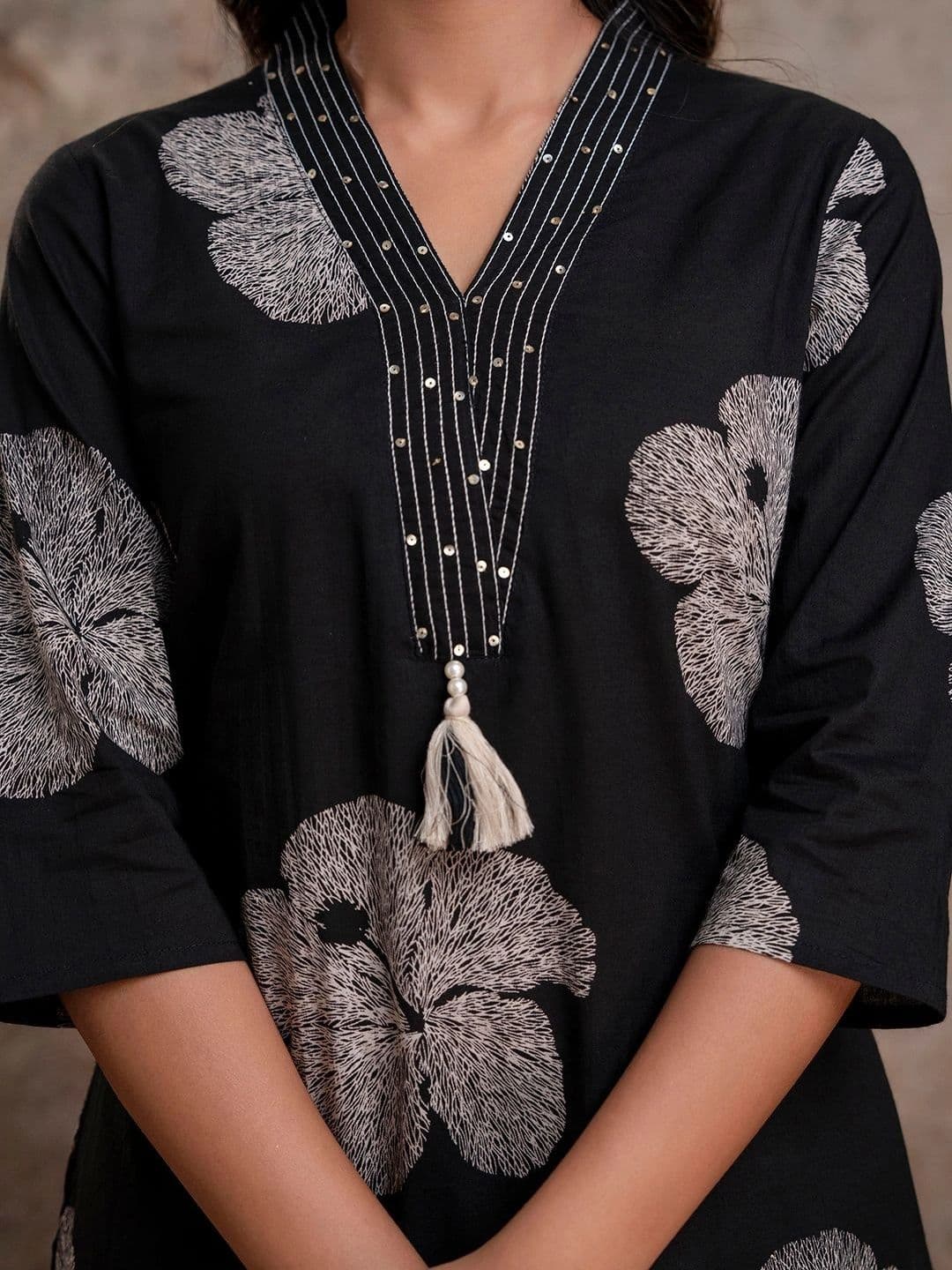 FERANOID Women Floral Printed Regular Pure Cotton Kurta with Trousers & With Dupatta thumbnail 2