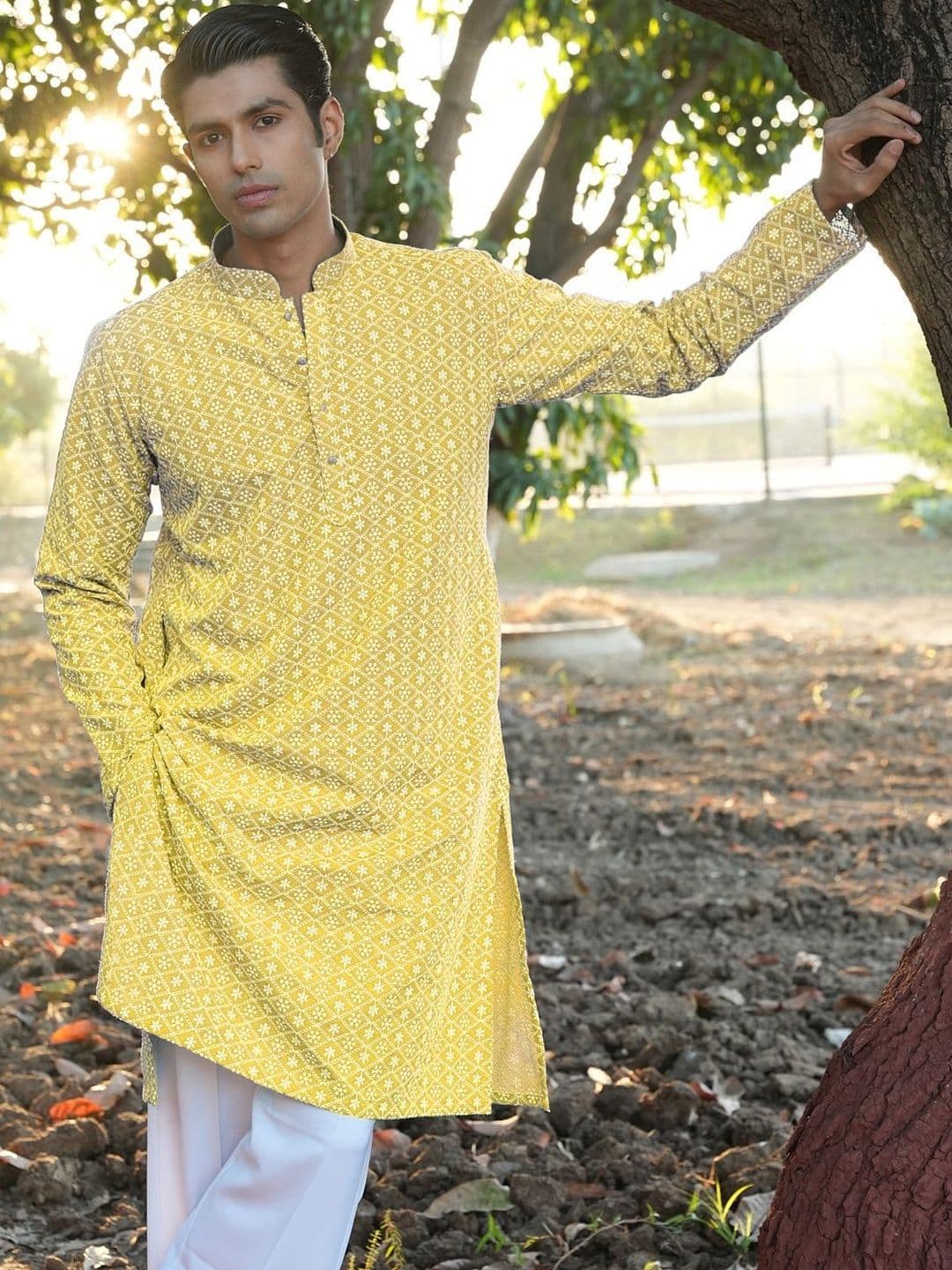 Anouk Men Geometric Embroidery Knee Length Straight Kurta - view 1