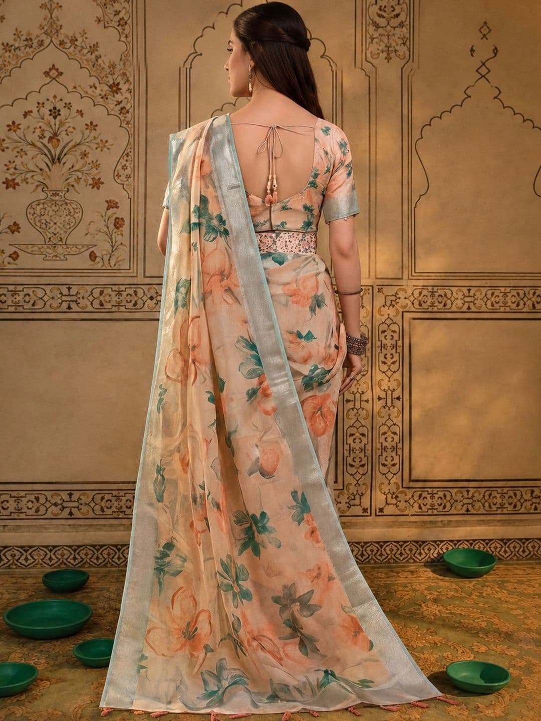 Mitera Women Floral Zari Silk Cotton Fusion Saree thumbnail 3