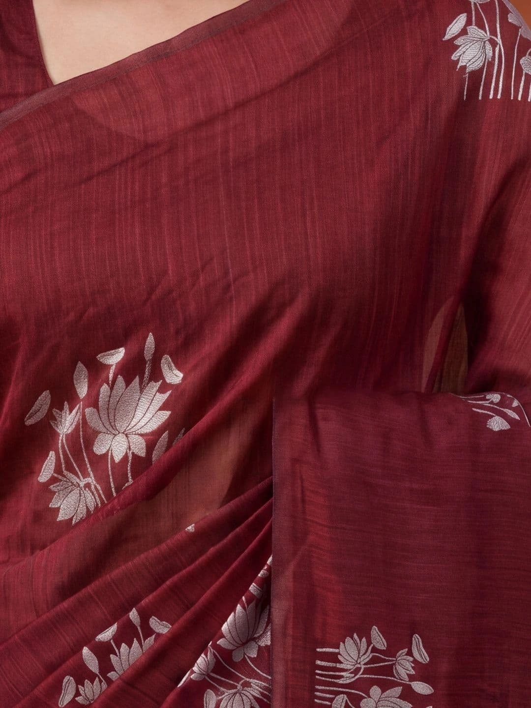 Mitera Floral Zari Silk Cotton Fusion Banarasi Saree thumbnail 3