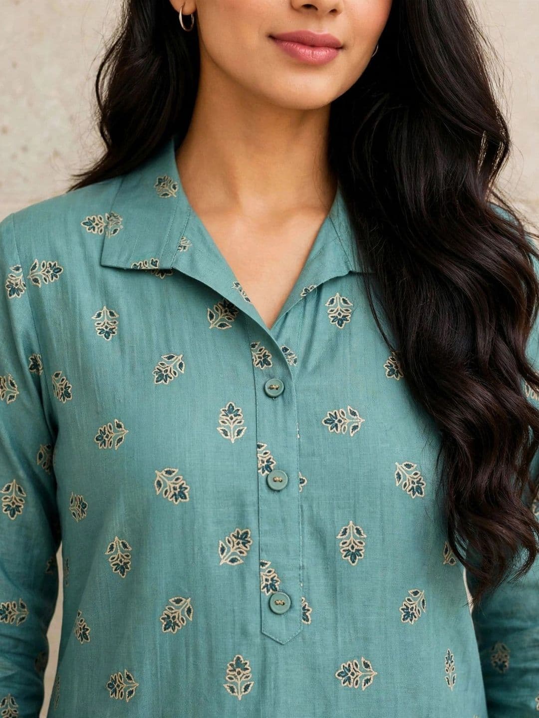 Kasendra Women Ethnic Motifs Printed Regular Kurta with Trousers thumbnail 4