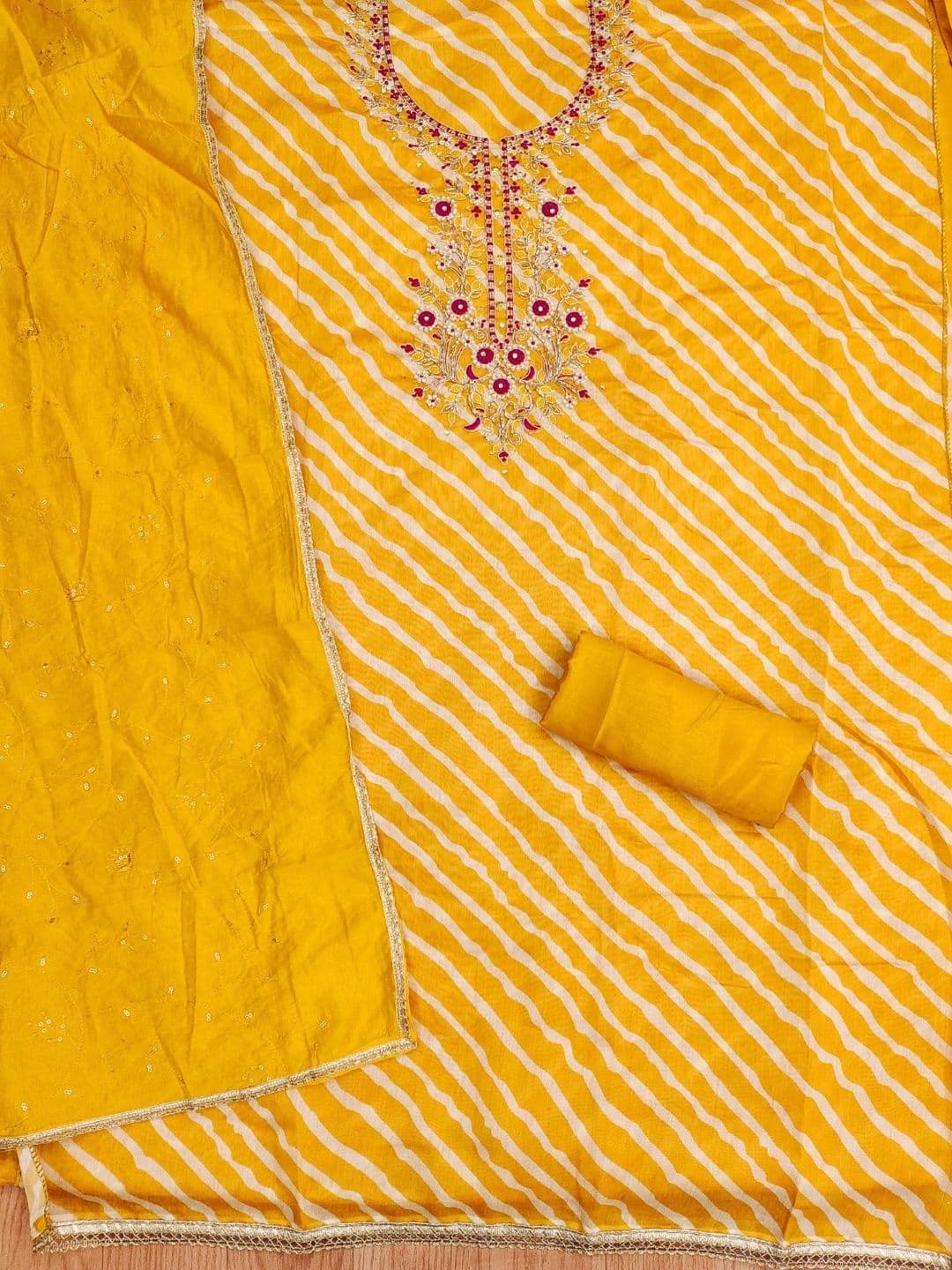 LeeliPeeri Designer Printed Unstitched Dress Material thumbnail 4