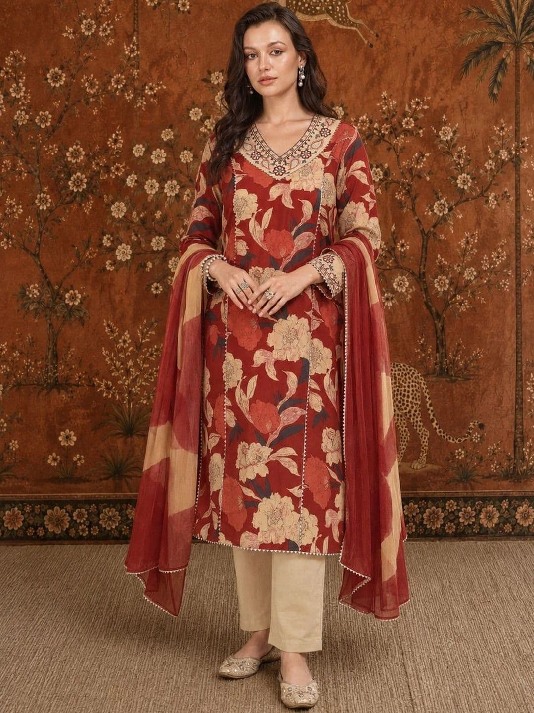 Sangria Women Floral Regular Thread Work Pure Cotton Kurta with Trousers & With Dupatta thumbnail 2
