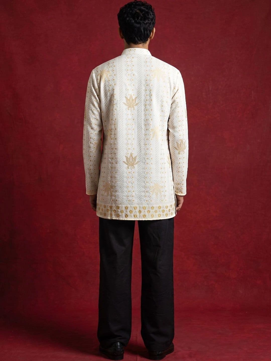 Jompers Men Ethnic Motifs Embroidered Thread Work Kurta thumbnail 6