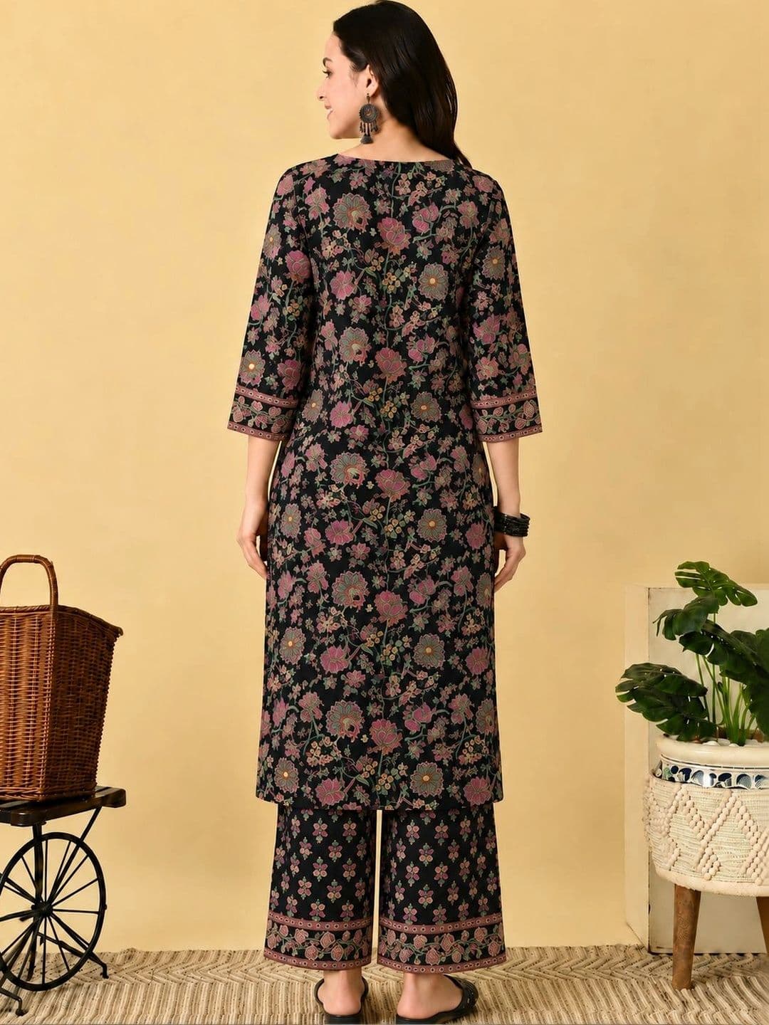 Sangria Women Ethnic Motifs Printed Regular Pure Cotton Kurta with Palazzos & With Dupatta thumbnail 5