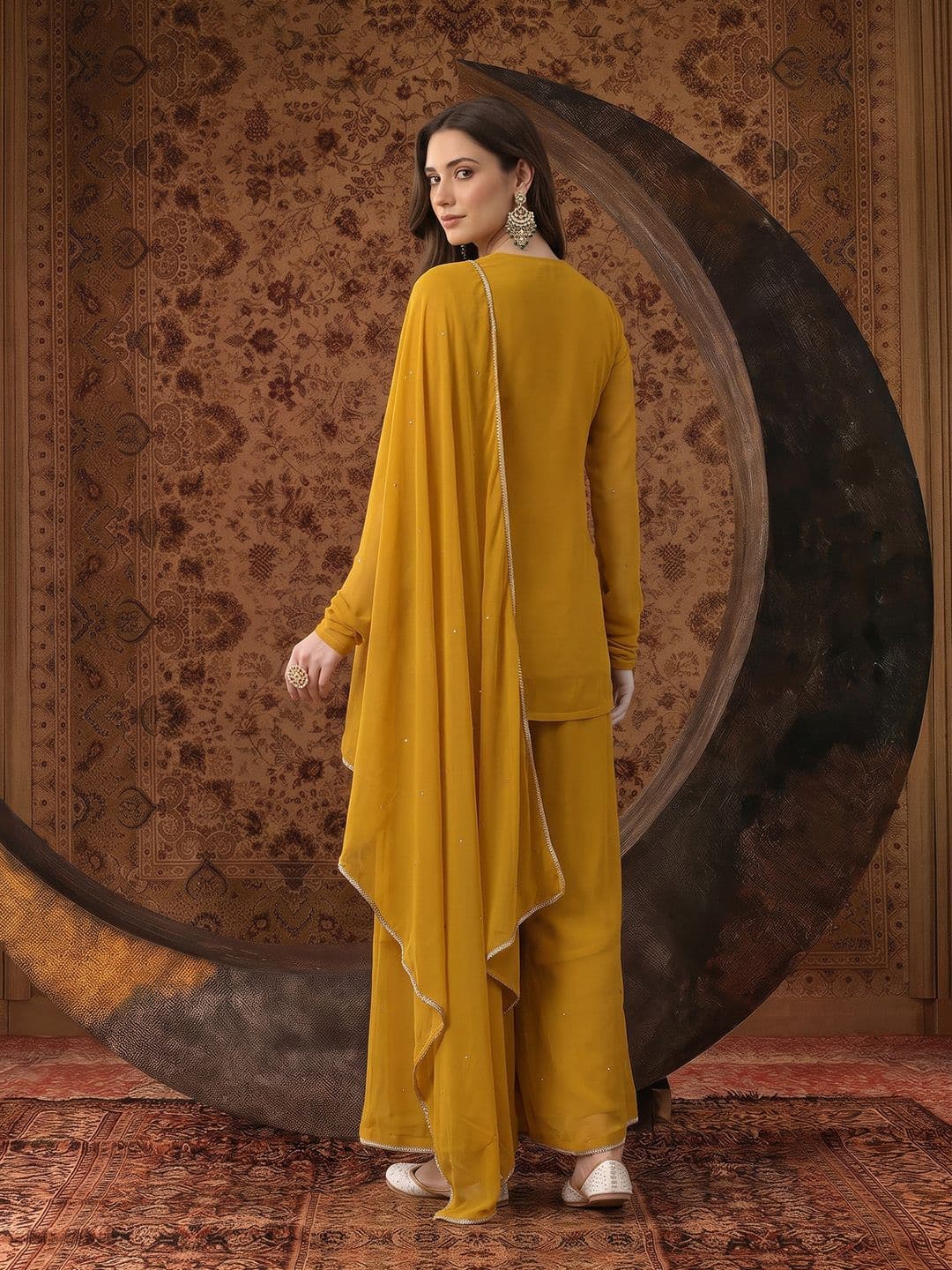 House of Pataudi Sequinned Embellished Jashn Kurta with Palazzos & Dupatta thumbnail 5