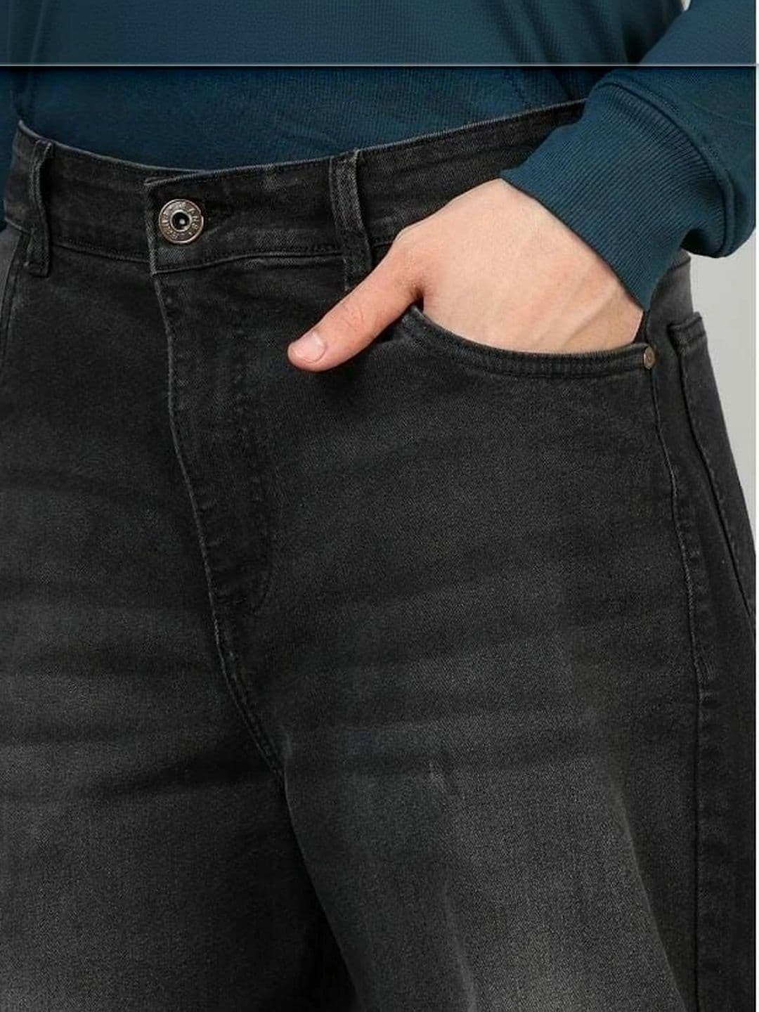 SHIRODHARI Men Low-Rise Jeans thumbnail 4